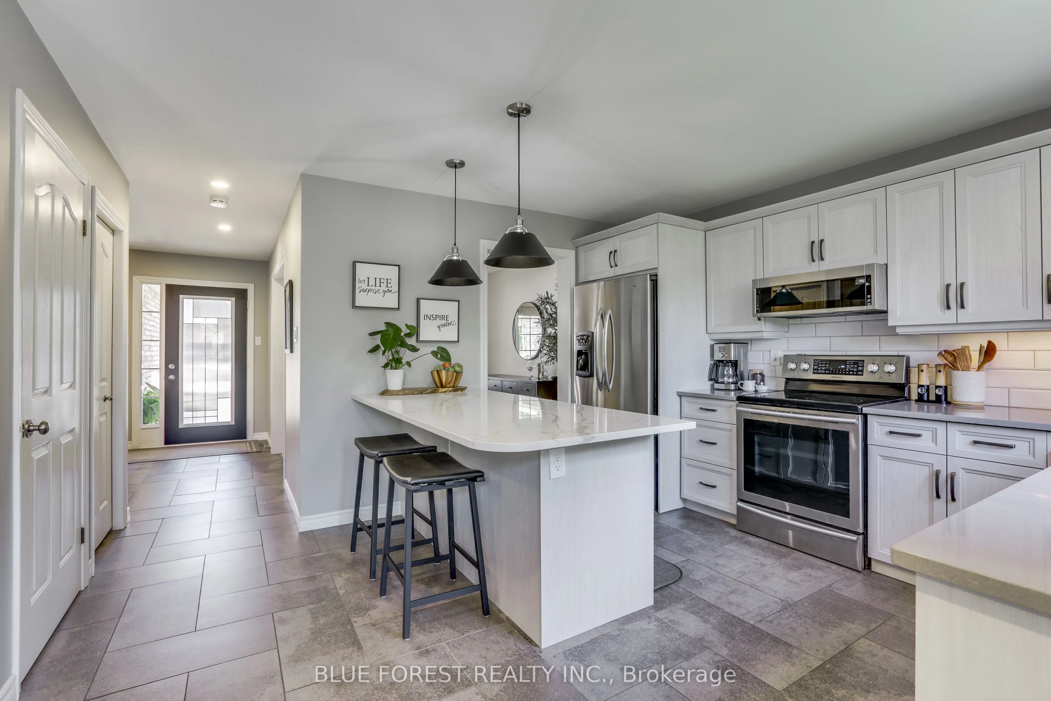 175 Forest Grove Crescent
