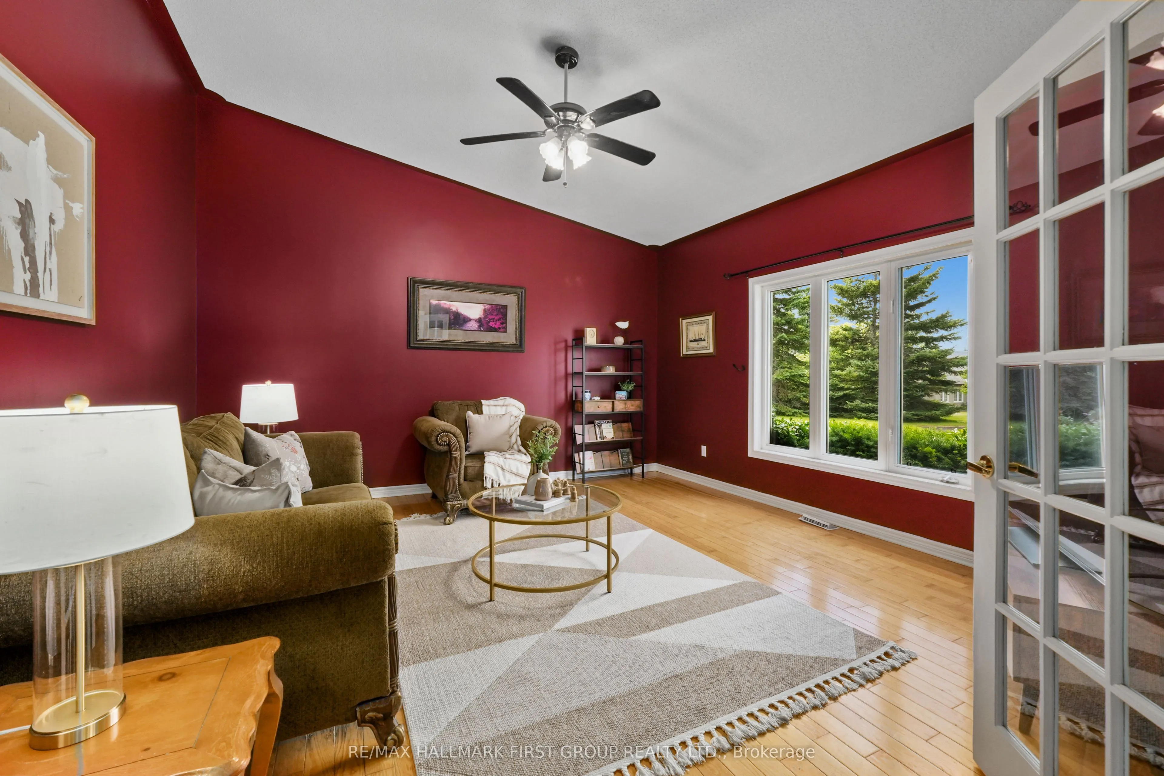 3211 Charbrook Crescent