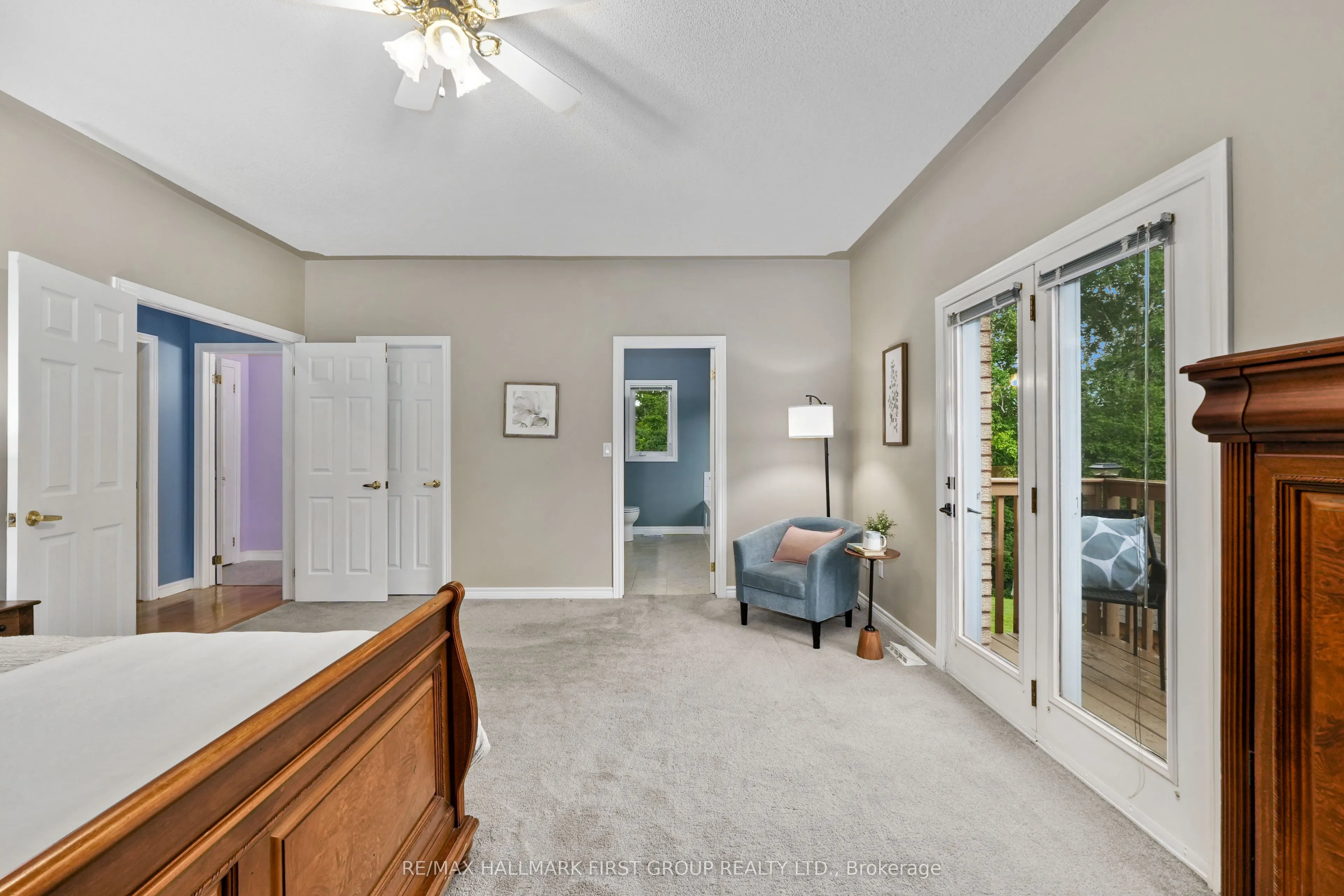 3211 Charbrook Crescent