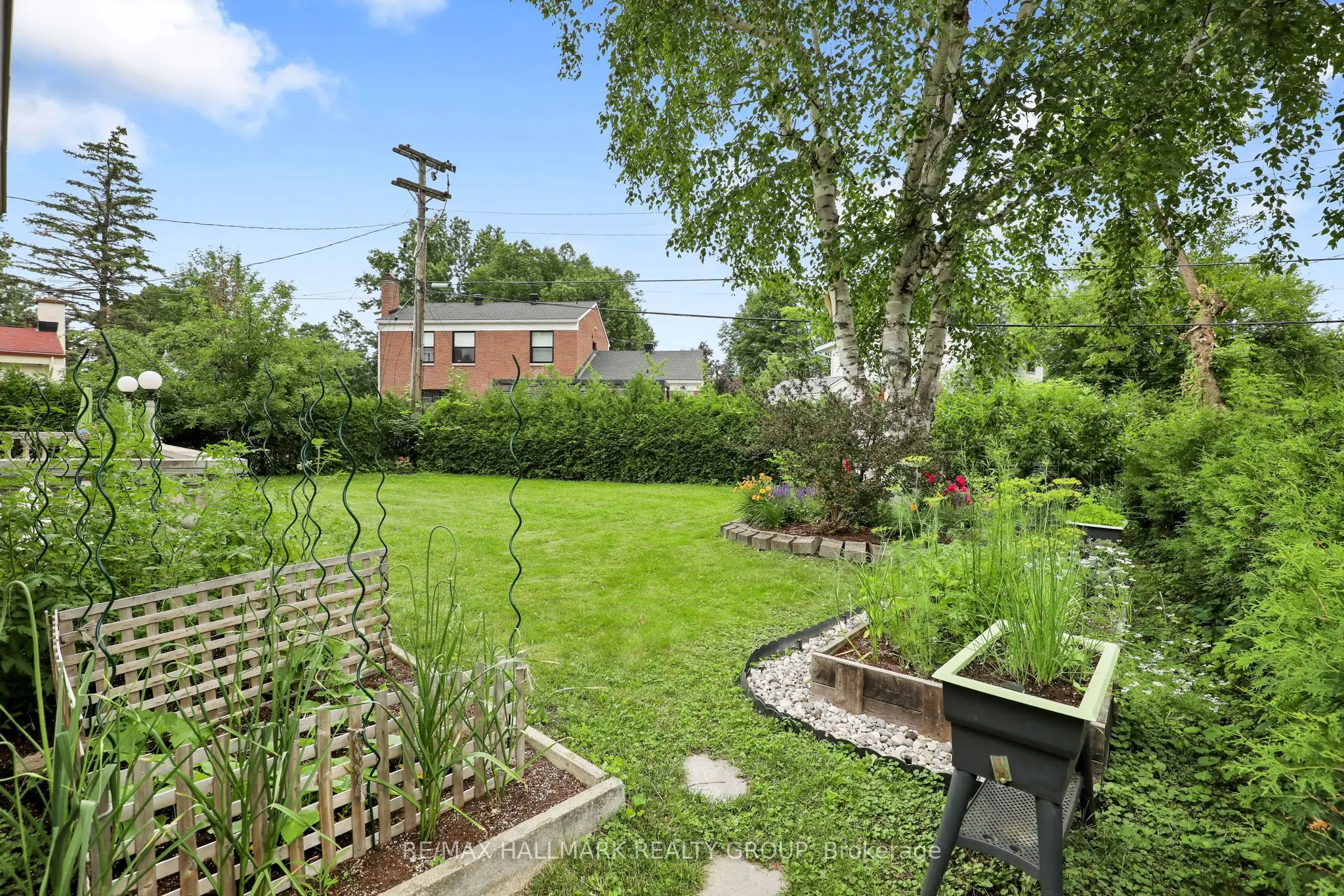 1712 Playfair Drive