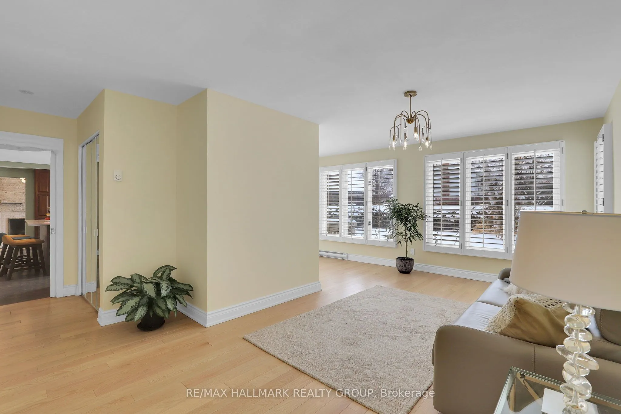 1712 Playfair Drive