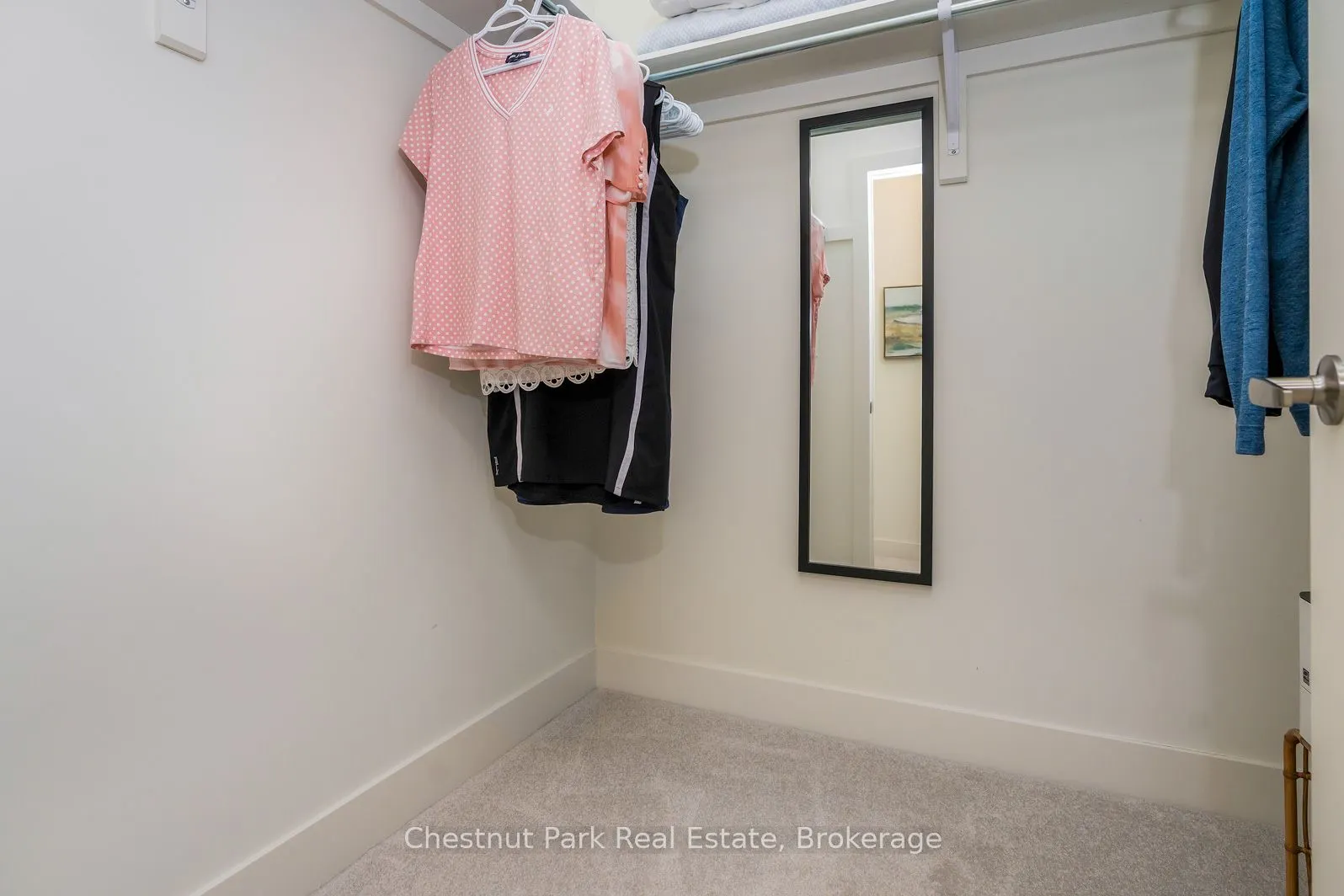 161 Hawthorn Crescent #33