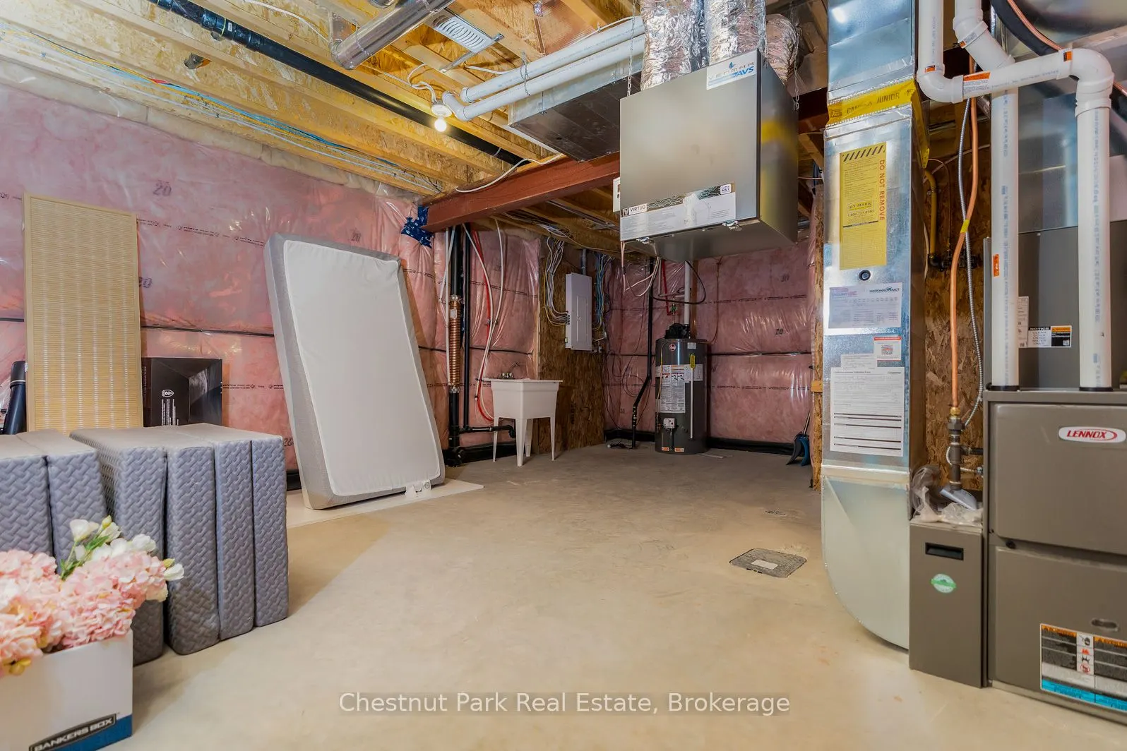 161 Hawthorn Crescent #33