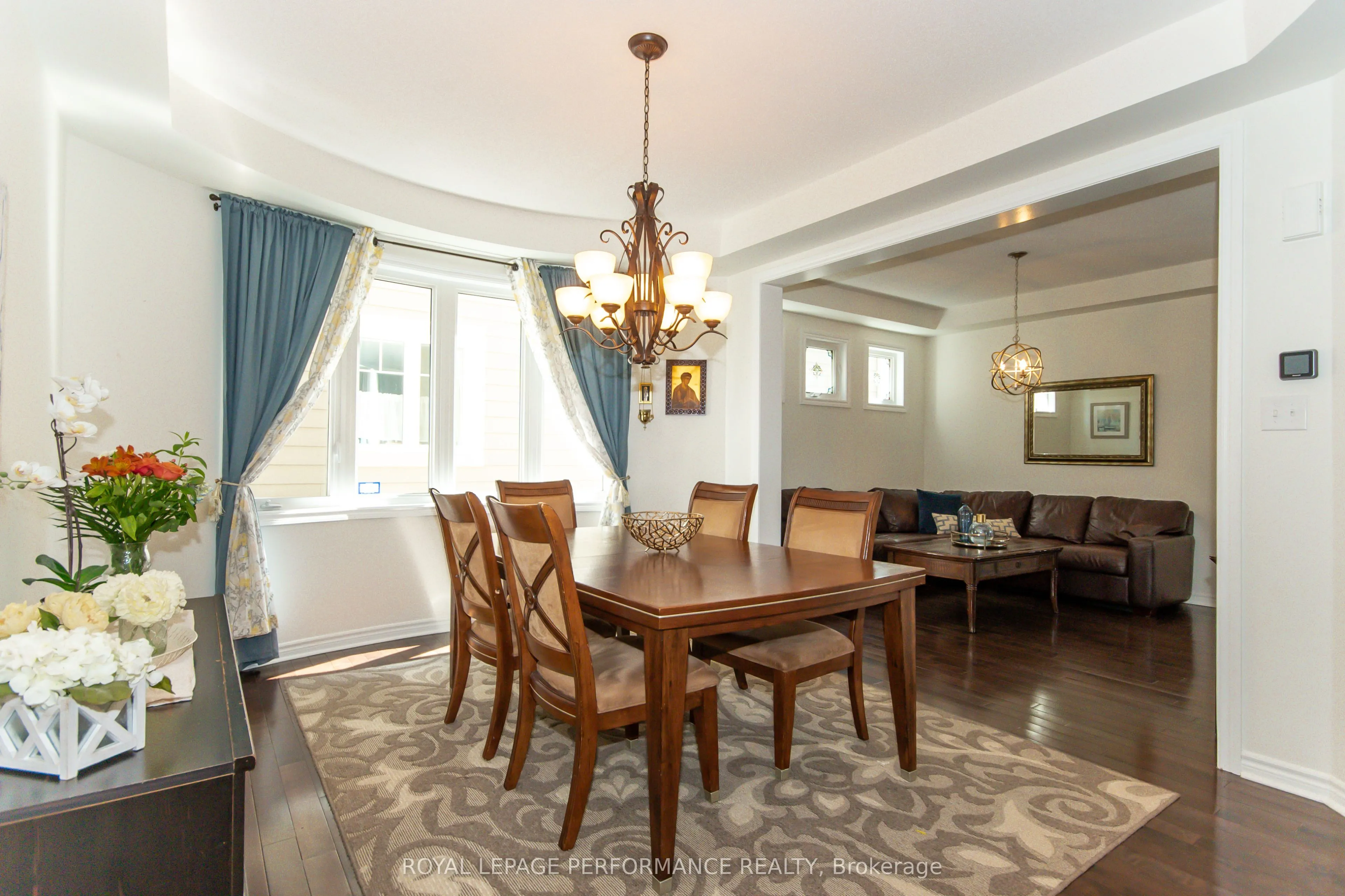 2744 Grand Vista Circle
