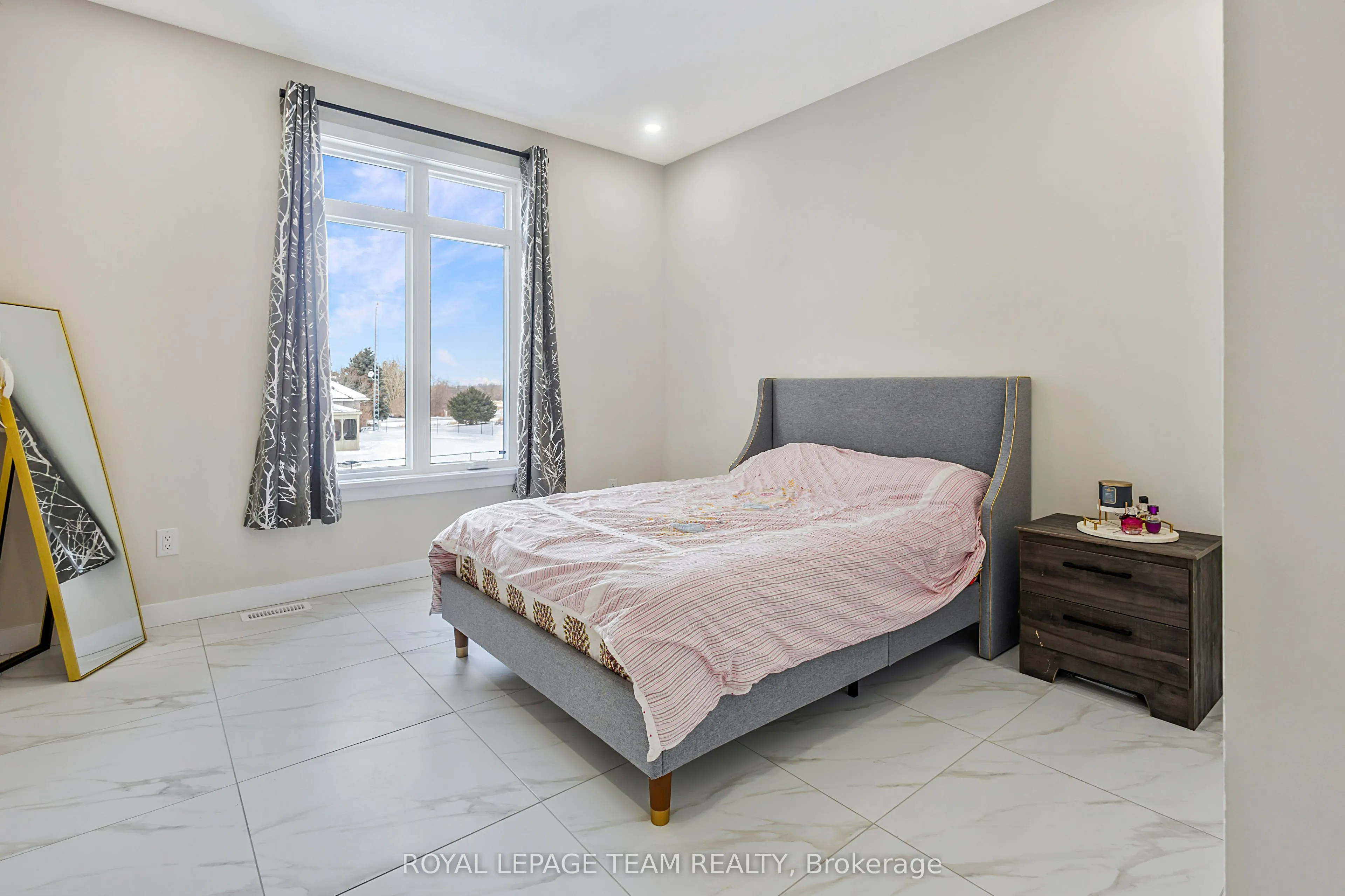 224 Trudeau Crescent