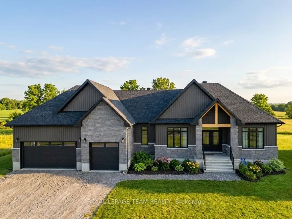 224 Trudeau Crescent