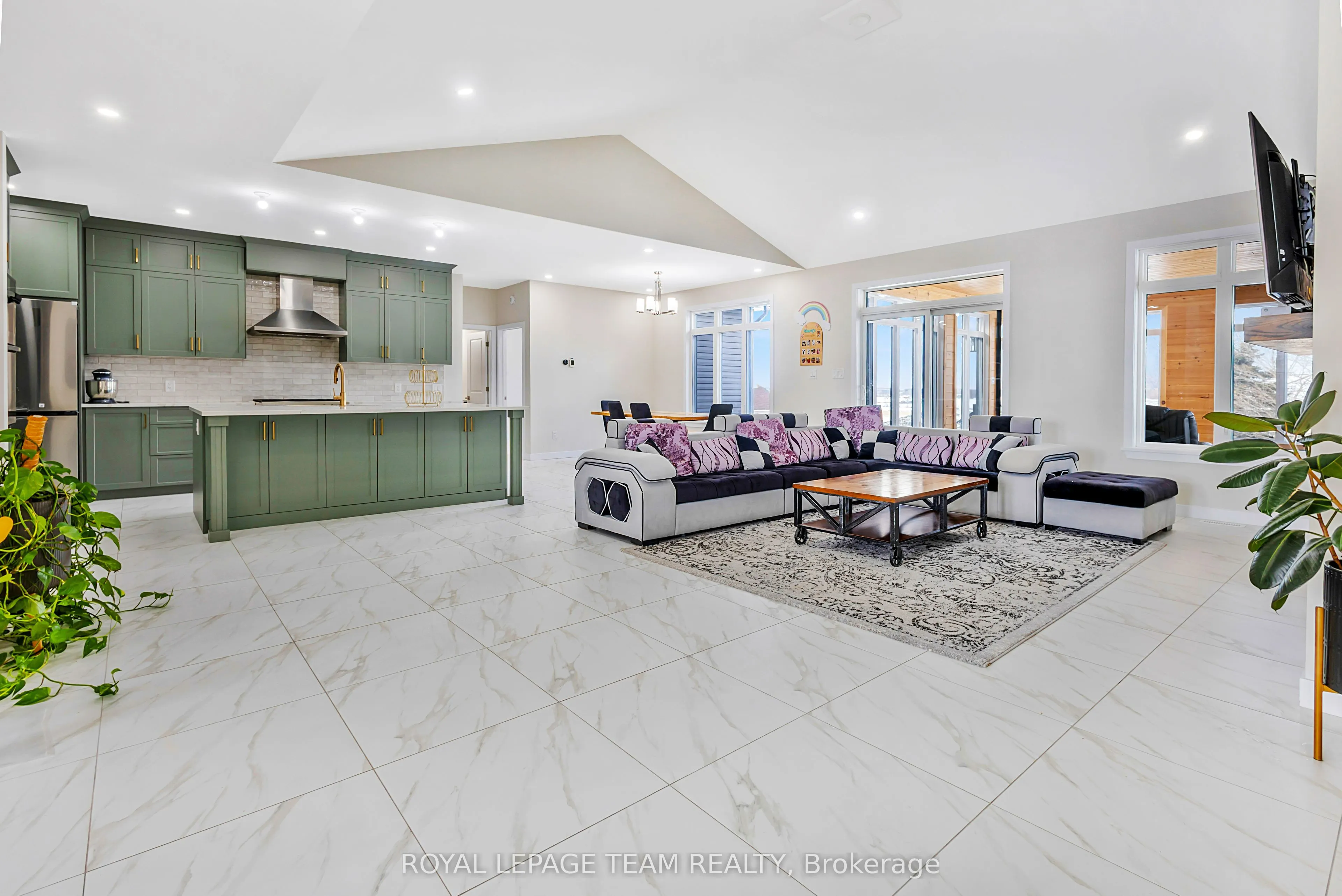 224 Trudeau Crescent