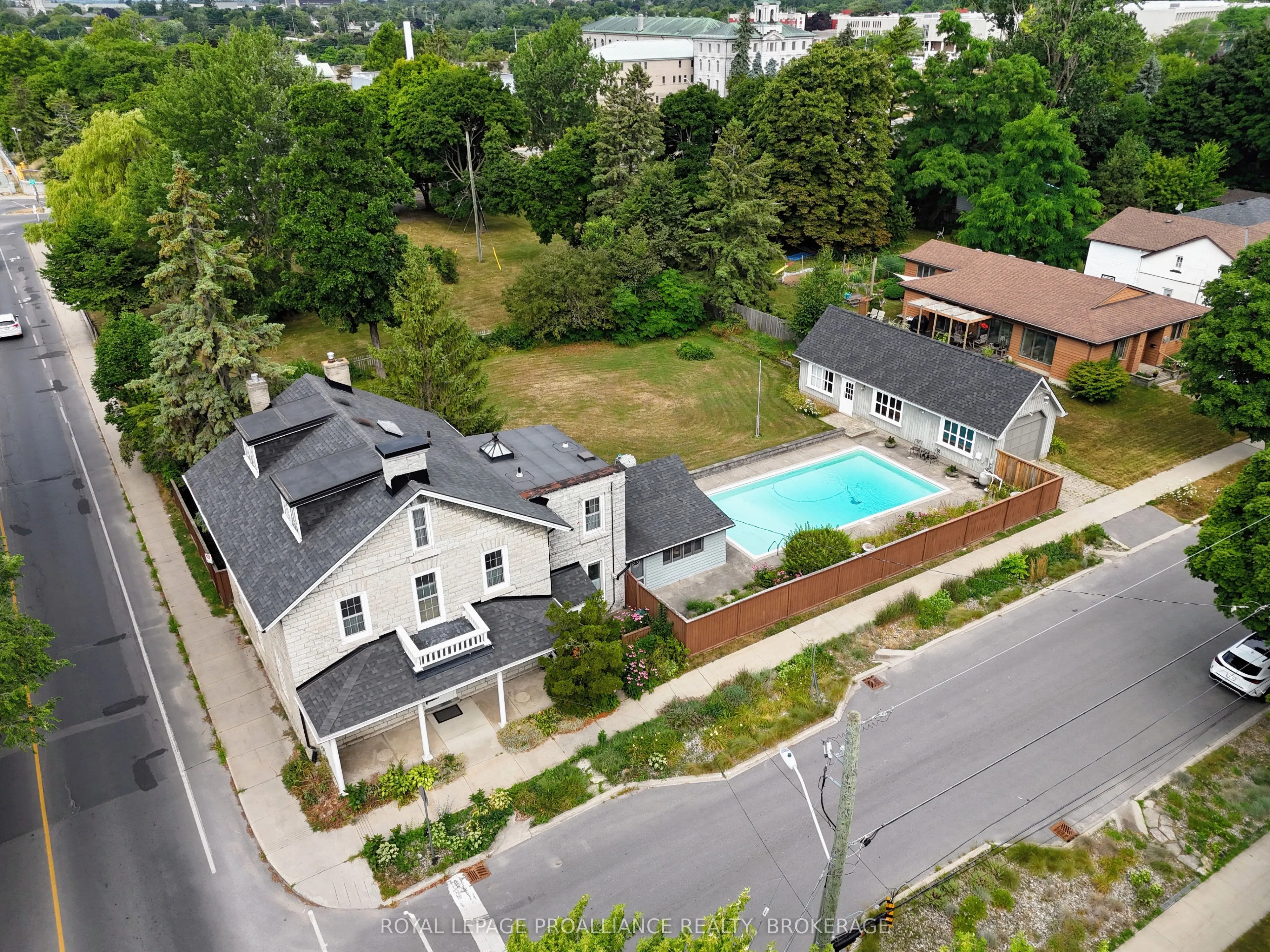 2 Alwington Avenue
