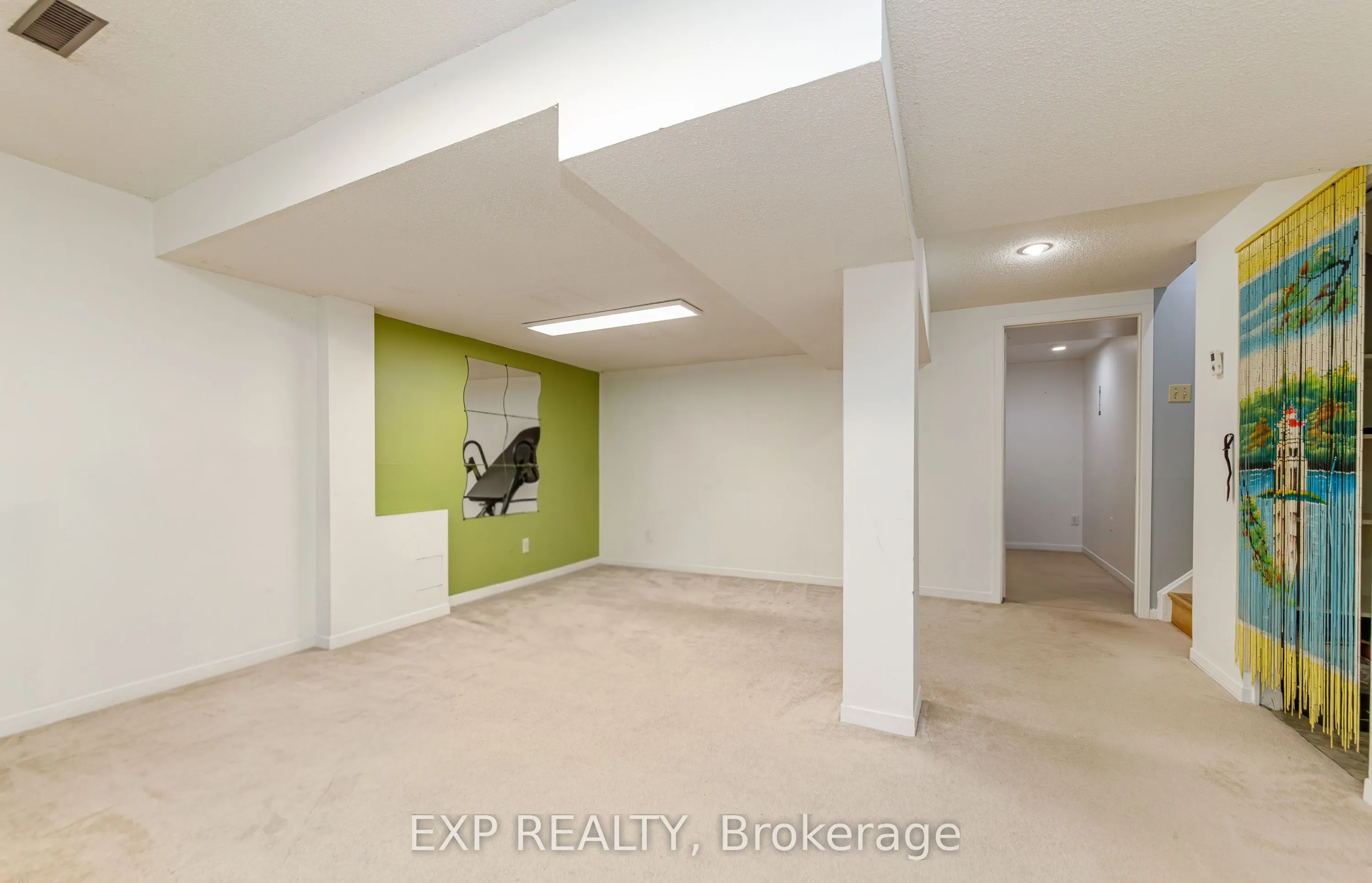 1237 Cedarcroft Crescent