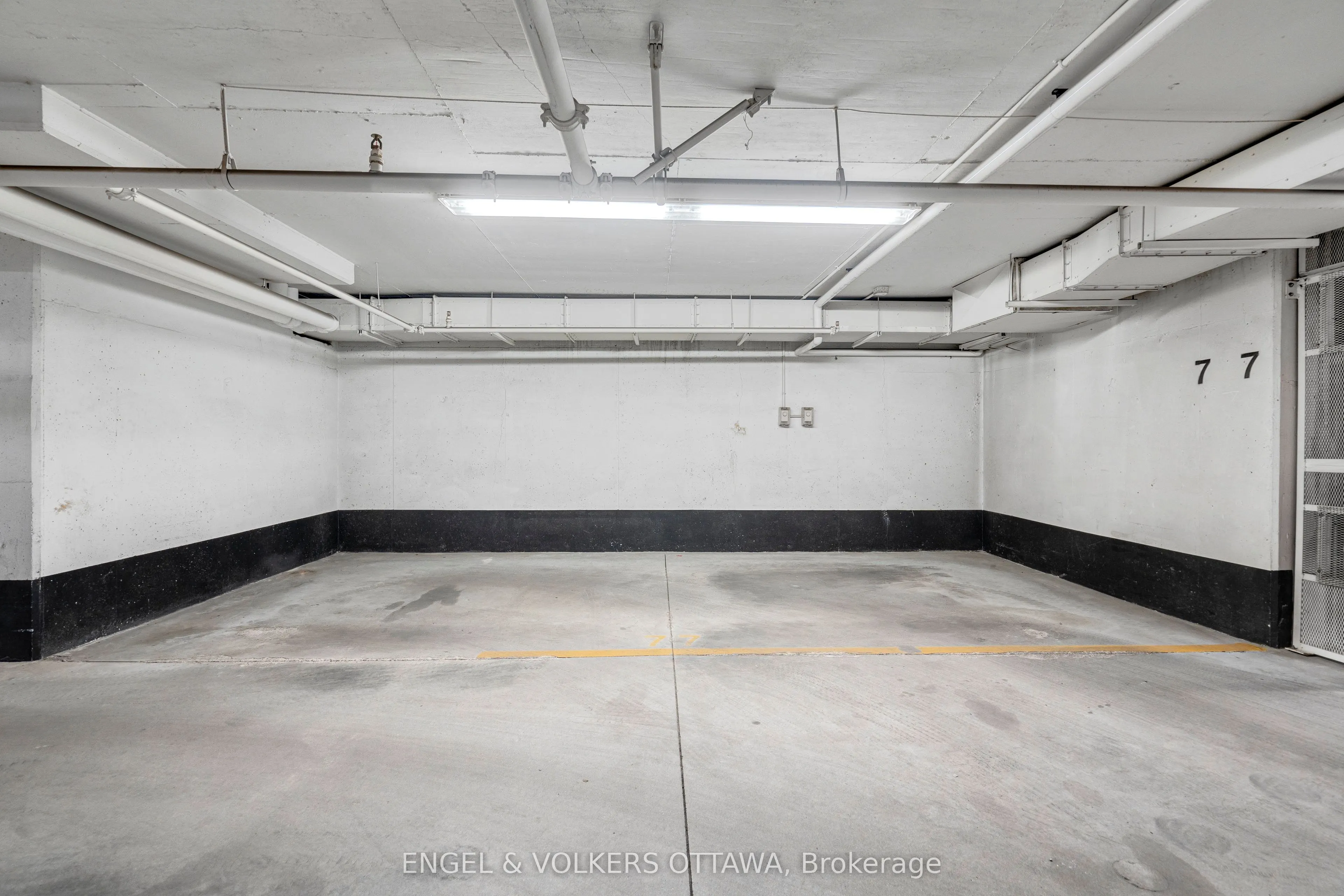 354 Gladstone Avenue #205