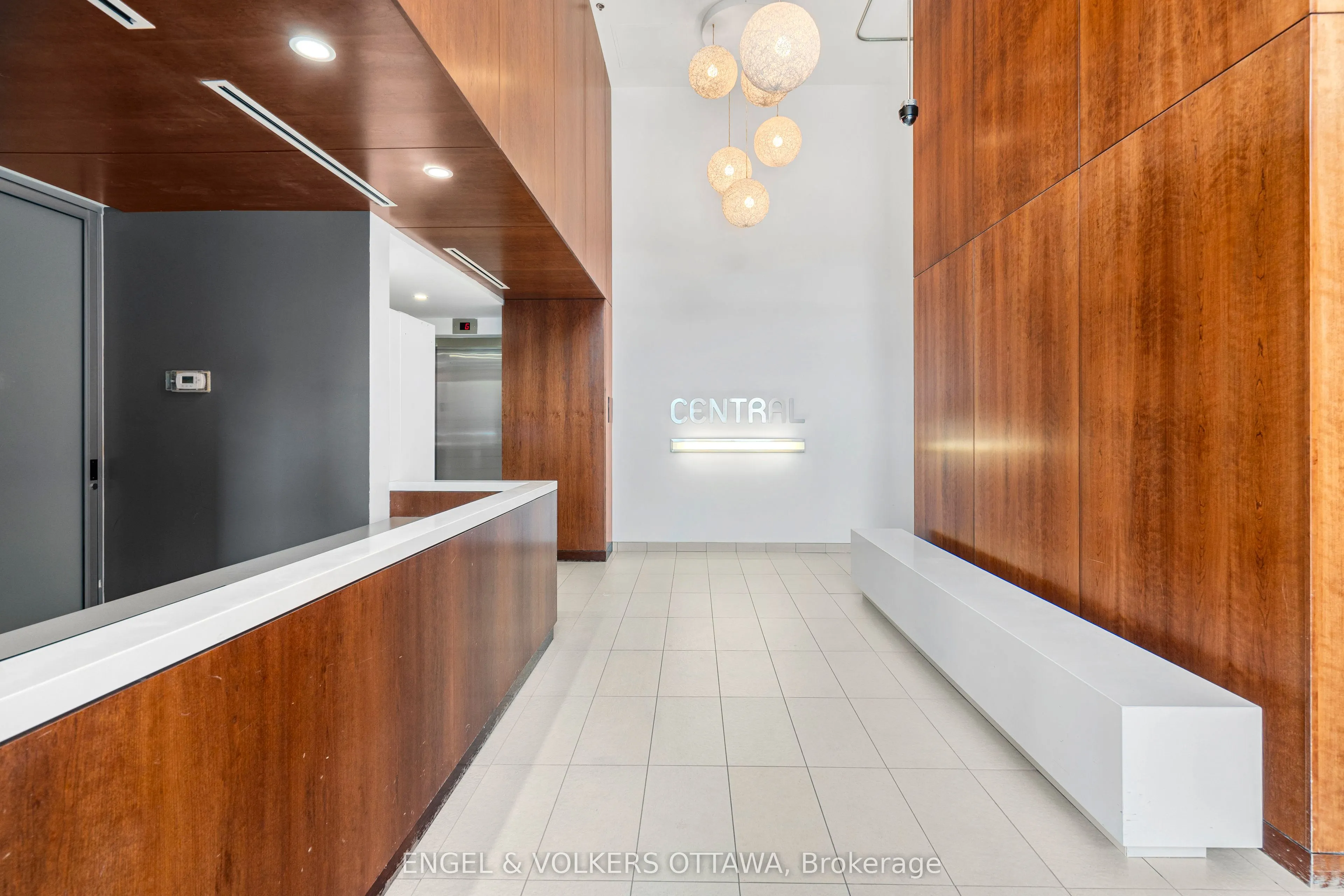 354 Gladstone Avenue #205