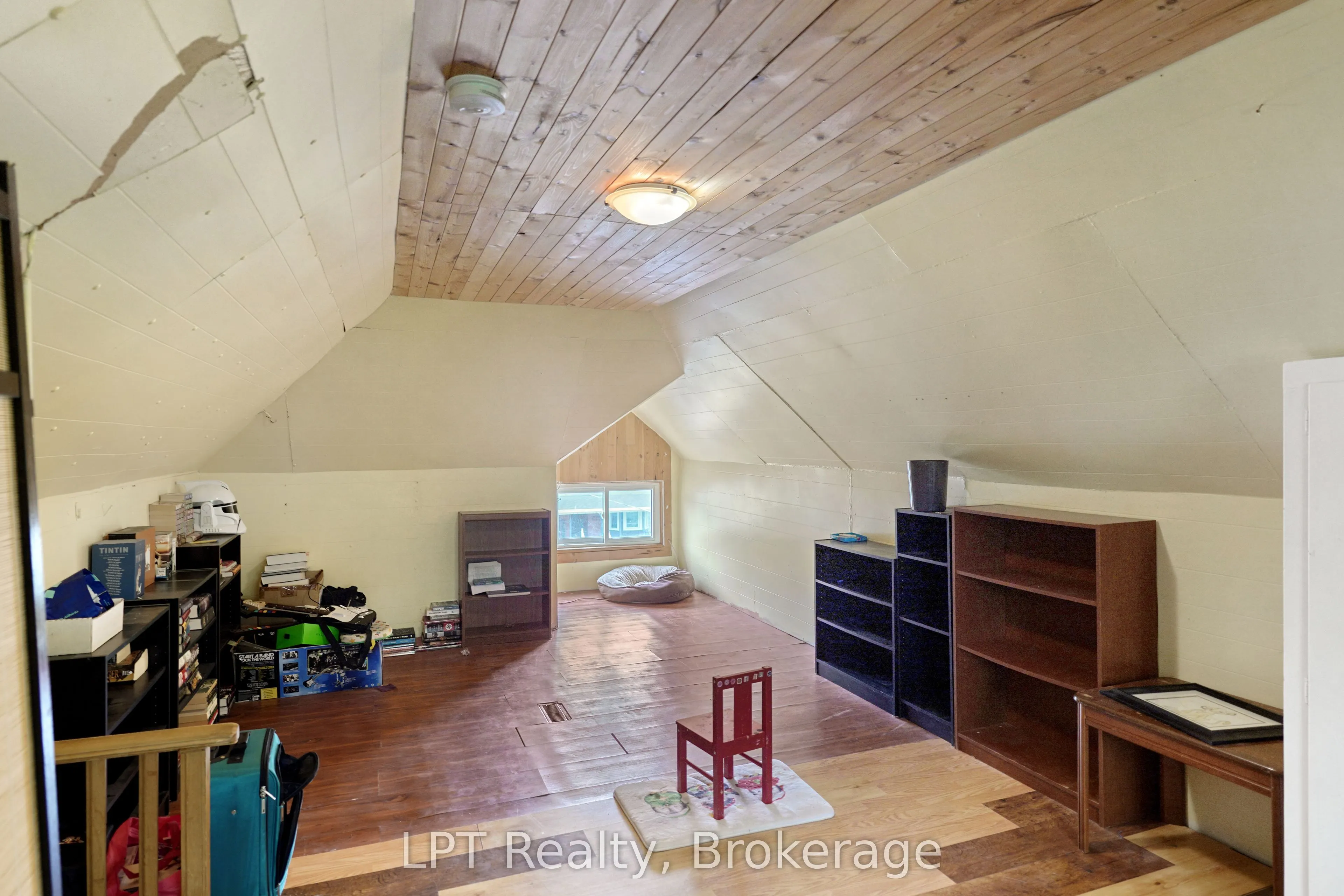 1318 3rd Avenue E