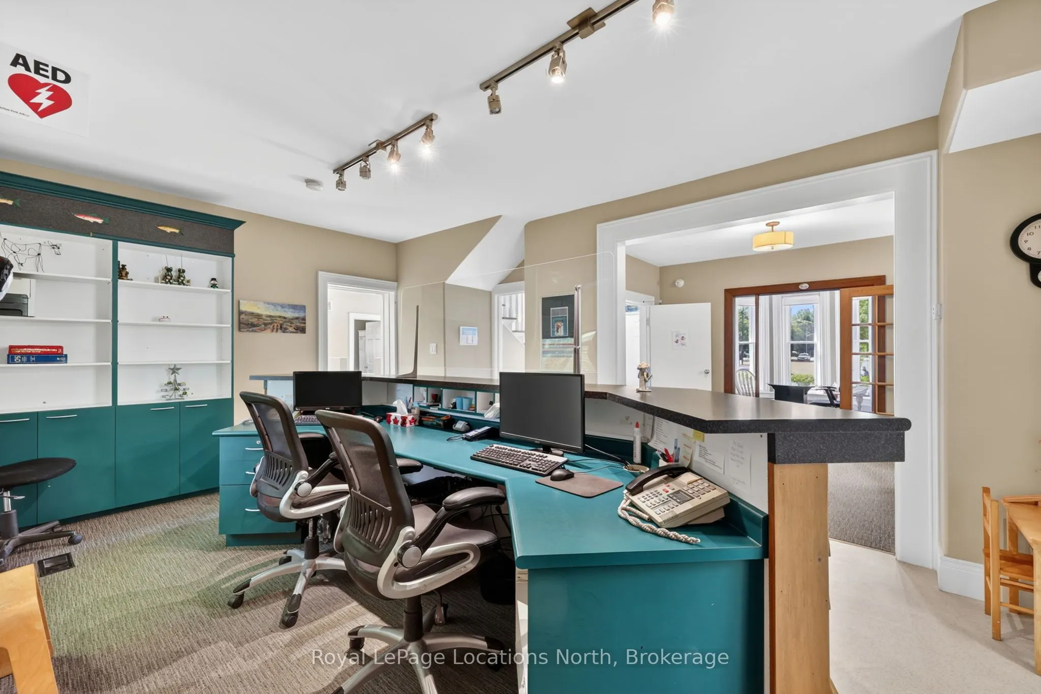 21 Bruce Street N