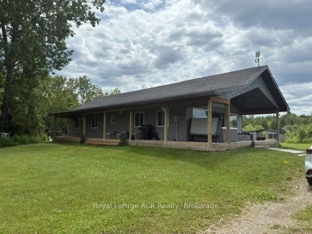 382162 Concession 17 Road E