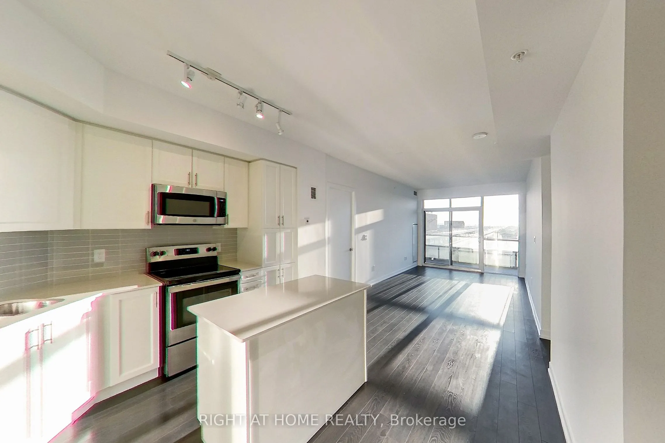 550 North Service Road #1003