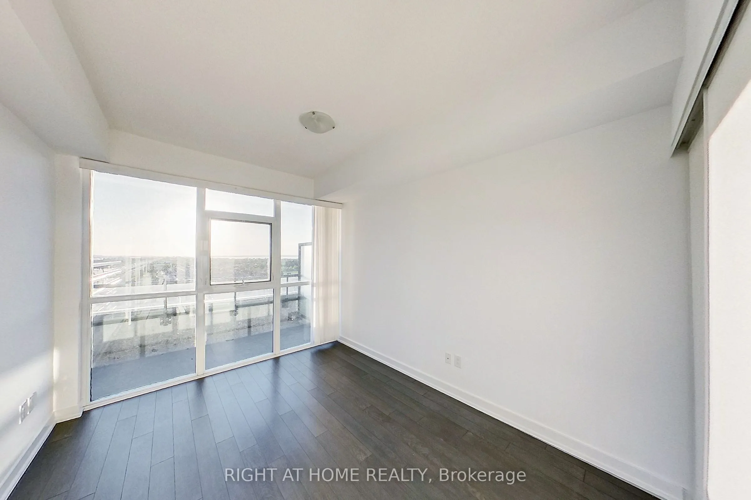 550 North Service Road #1003