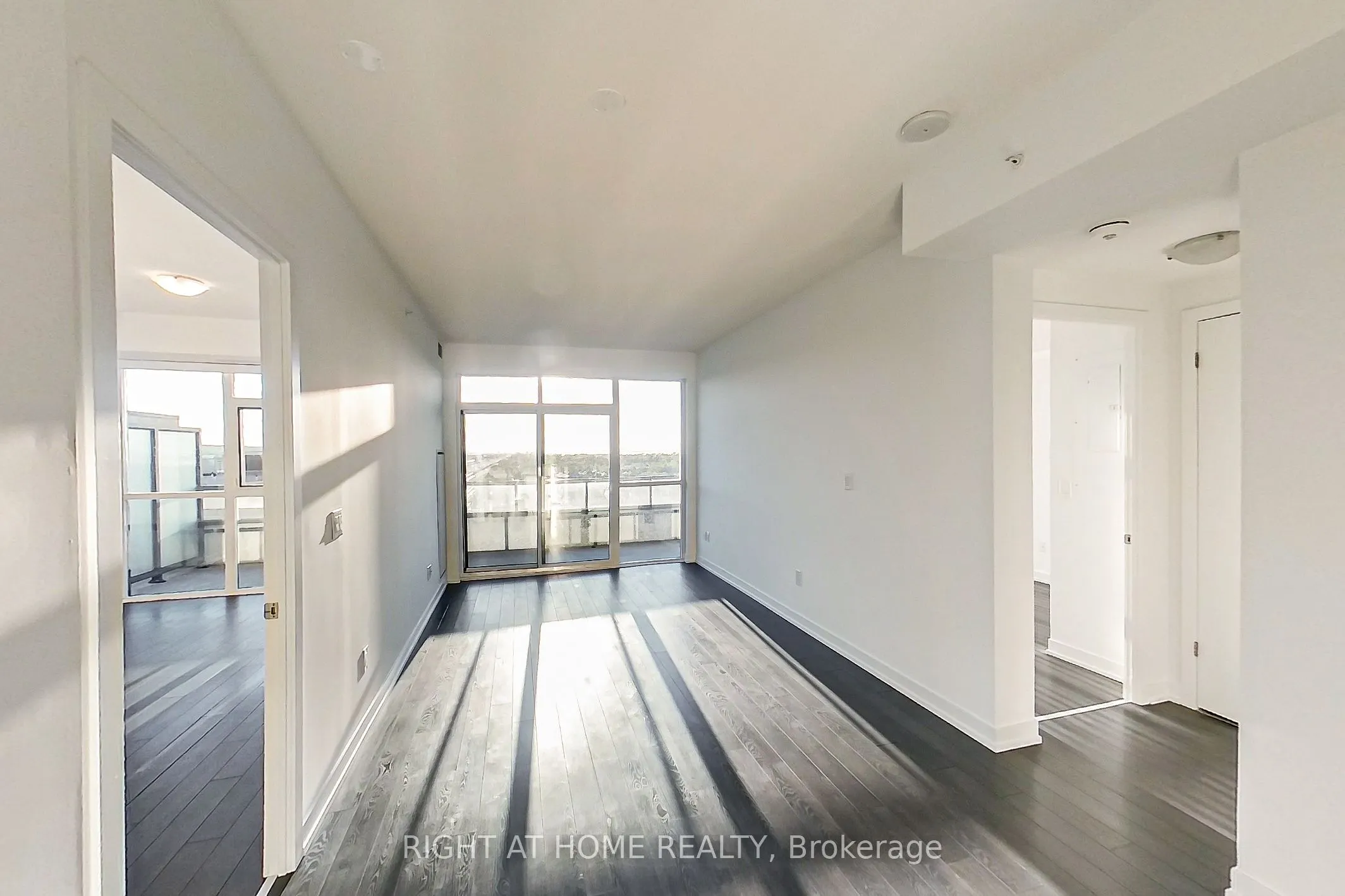 550 North Service Road #1003