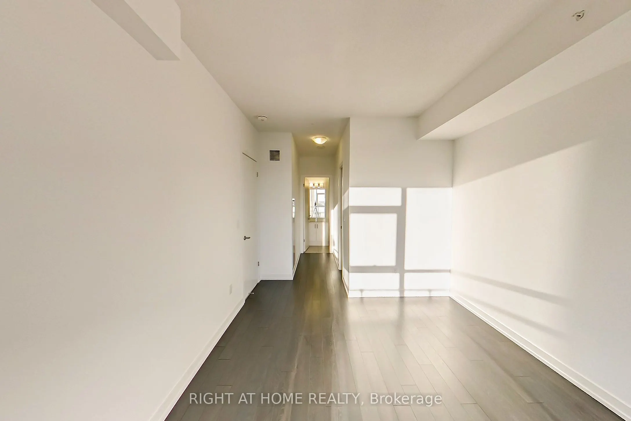 550 North Service Road #1003