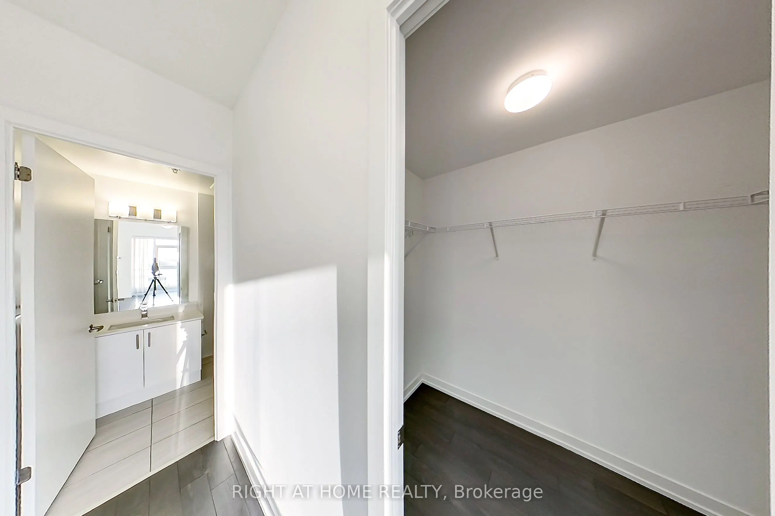 550 North Service Road #1003