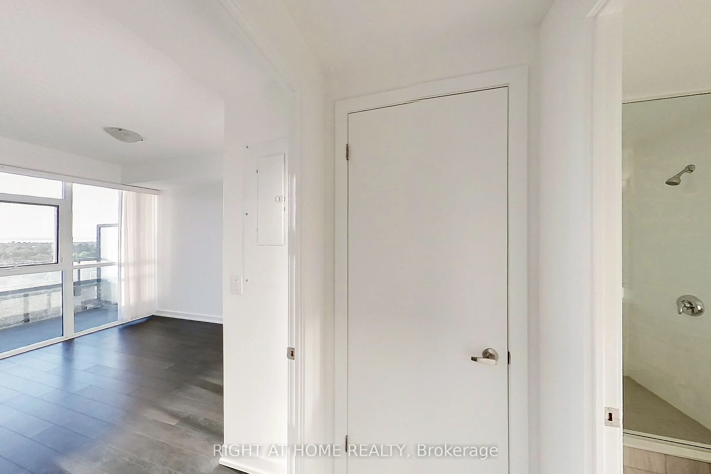 550 North Service Road #1003