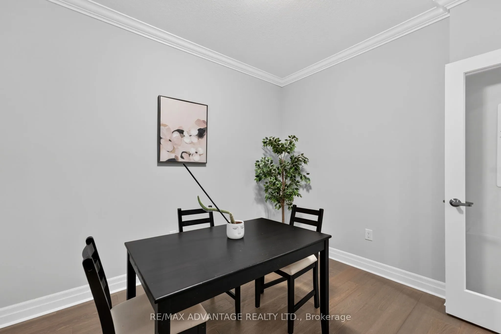 1200 Commissioners Road W #118