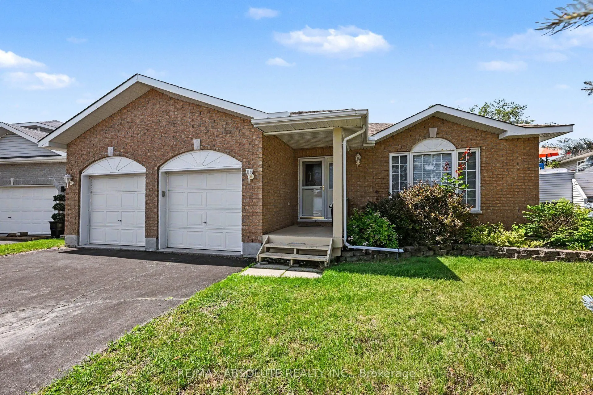 1 River Ridge Crescent