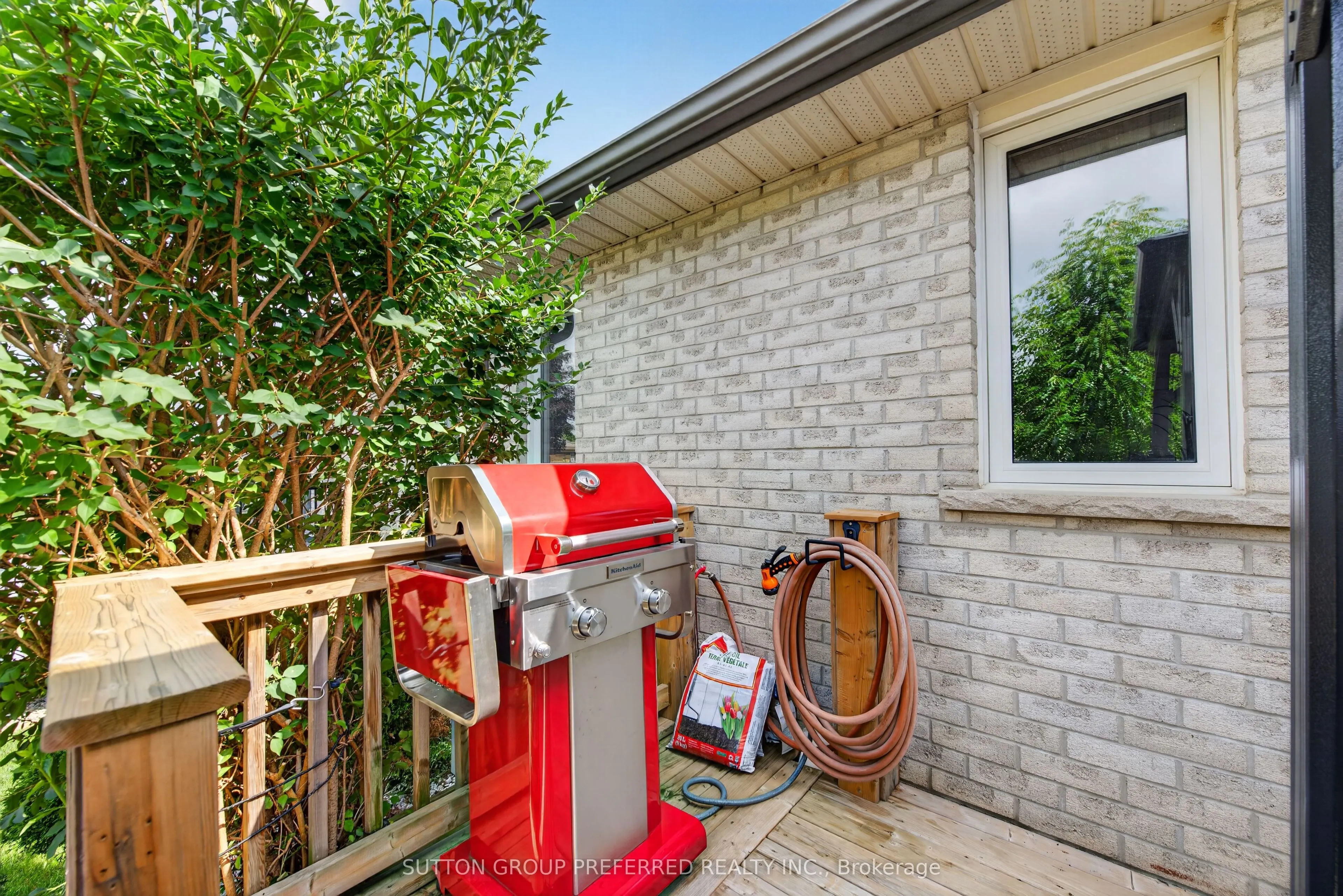 20 Windemere Place #6