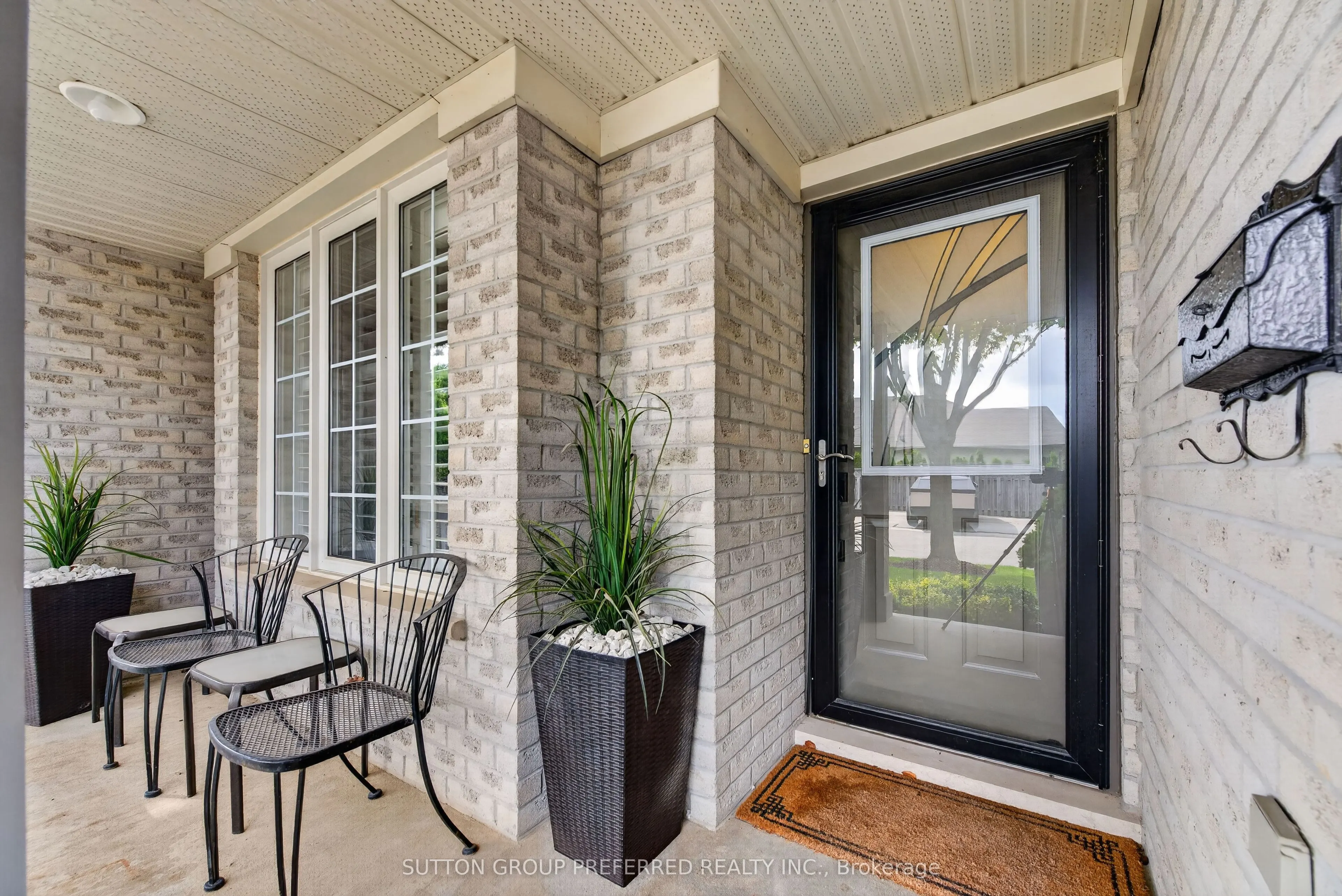 20 Windemere Place #6