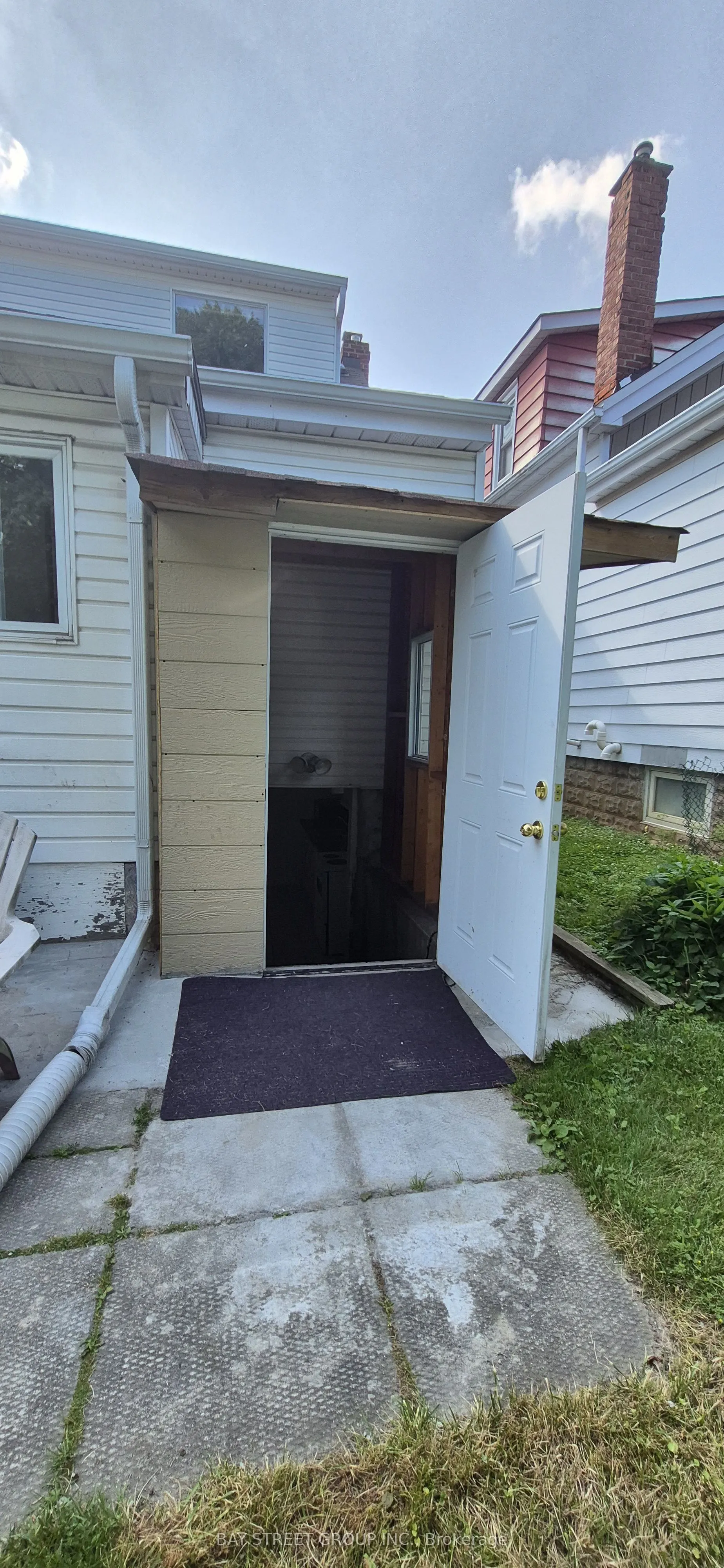 125 Broadway Avenue