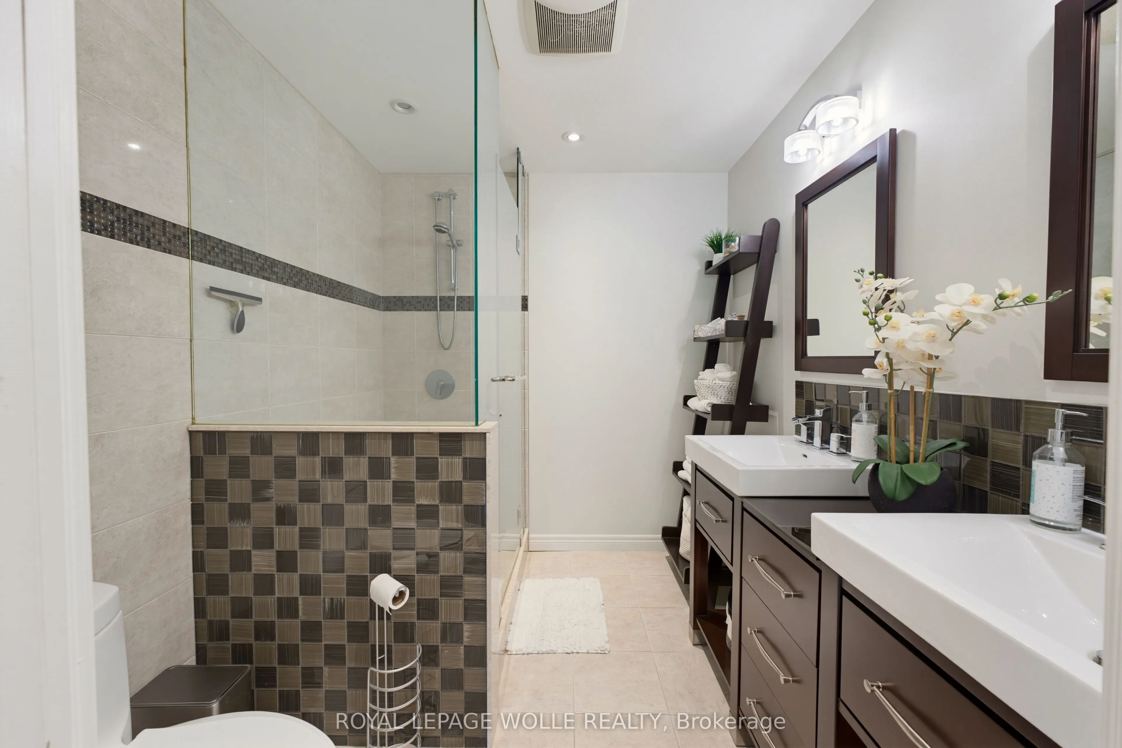 56 Windrush Trail