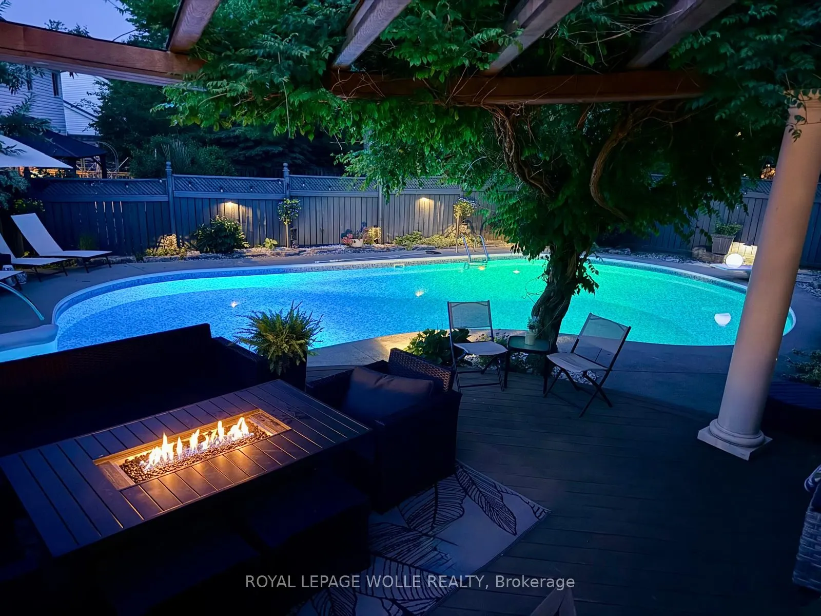 56 Windrush Trail