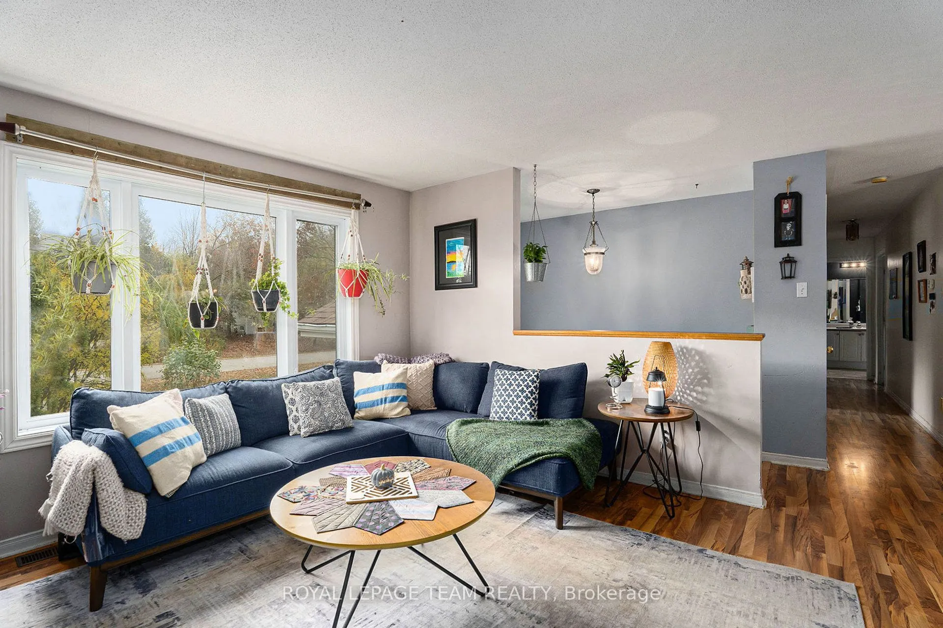 4 Black Walnut Road