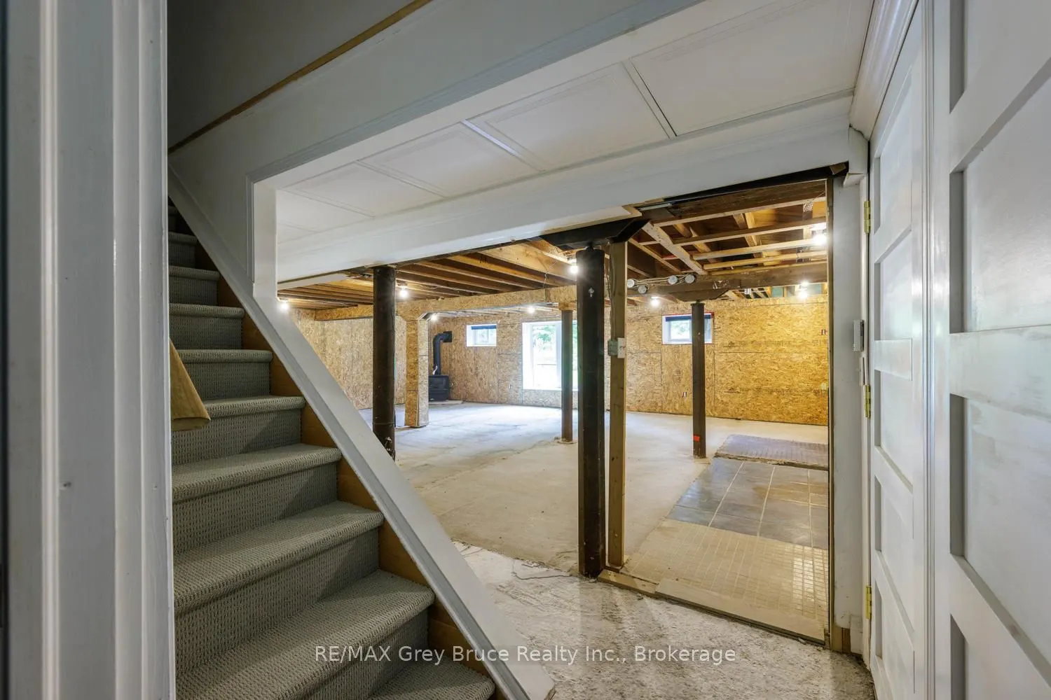 424 Huron Road