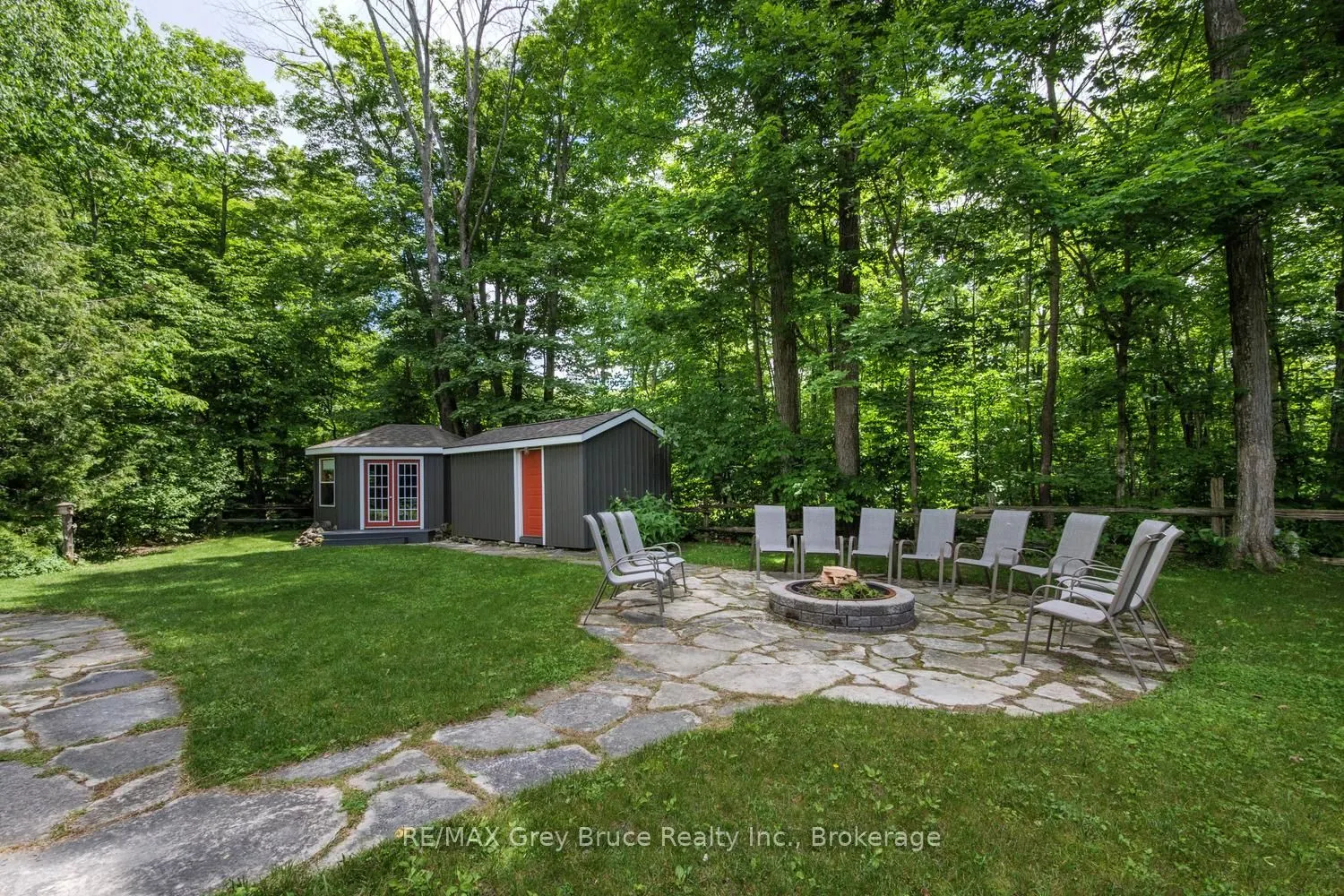 424 Huron Road
