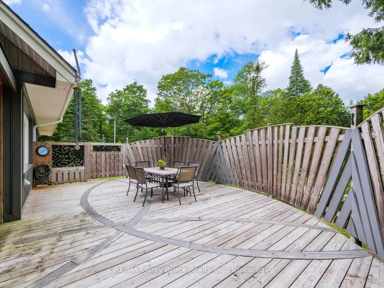 424 Huron Road