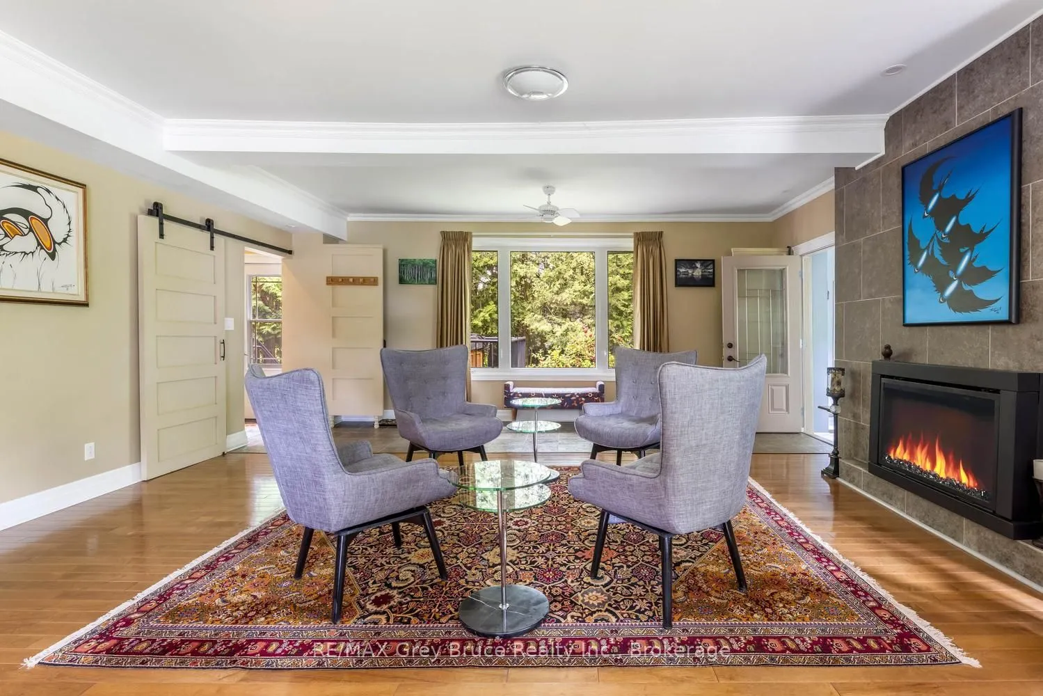 424 Huron Road