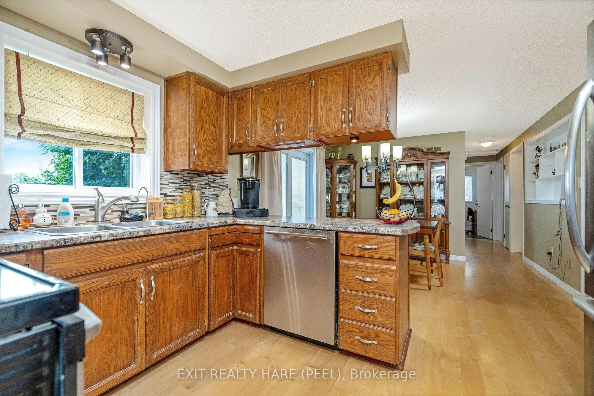 85 Leeson Street S
