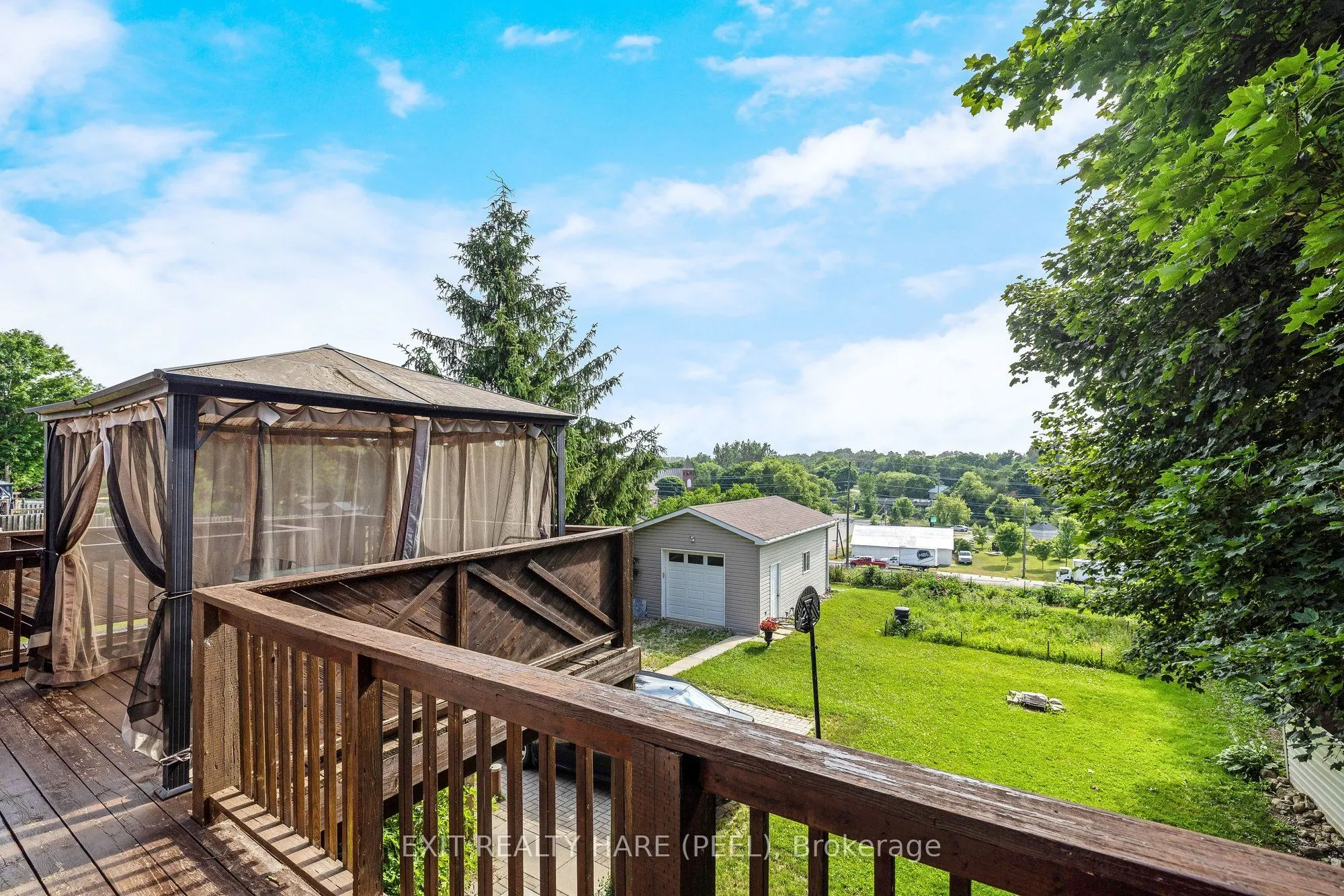 85 Leeson Street S
