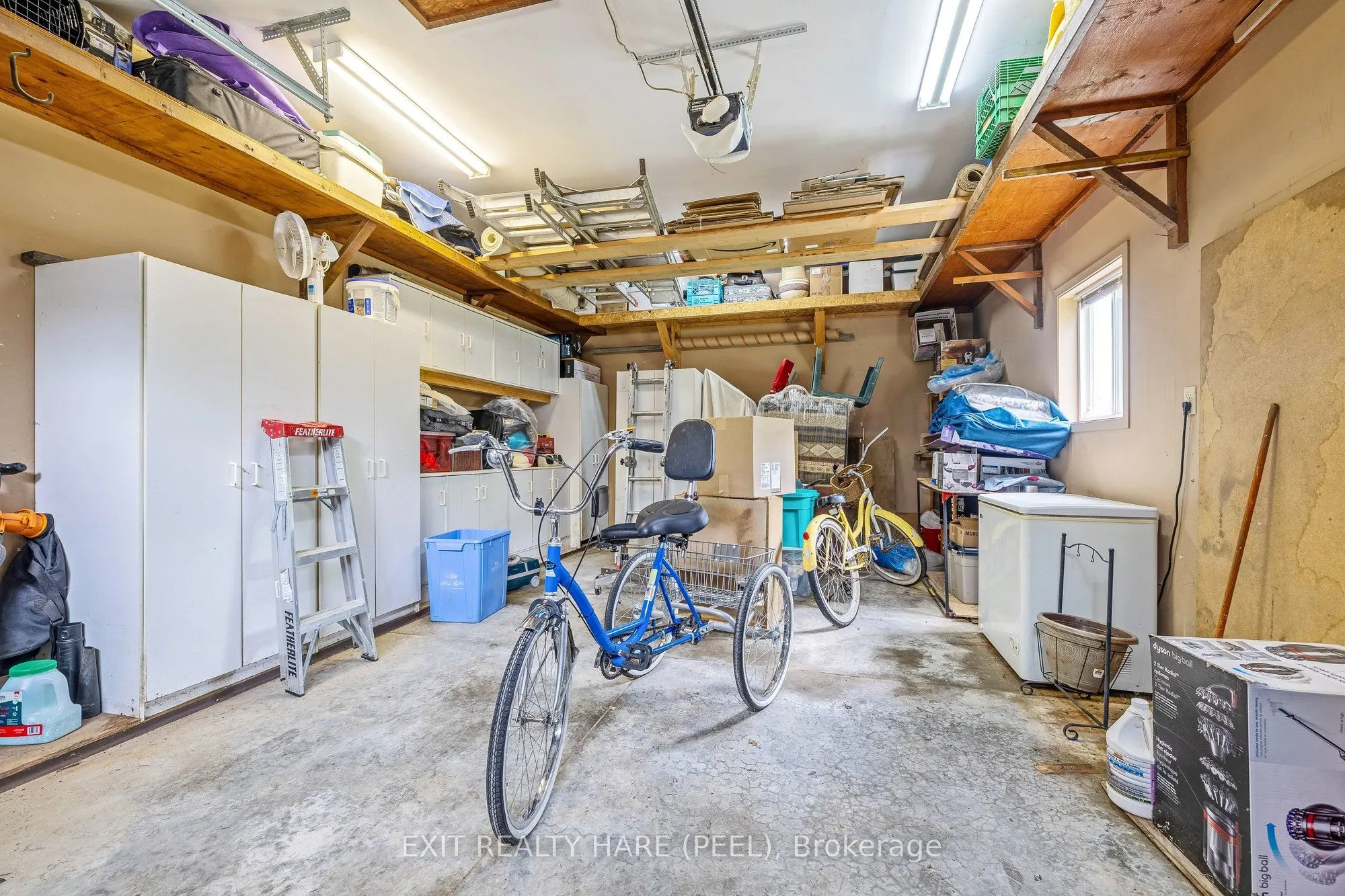 85 Leeson Street S