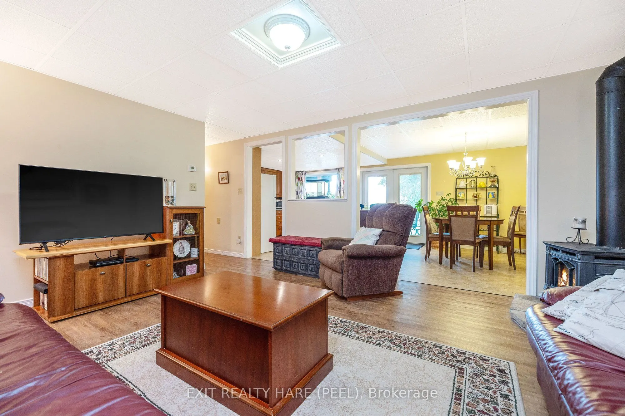 85 Leeson Street S