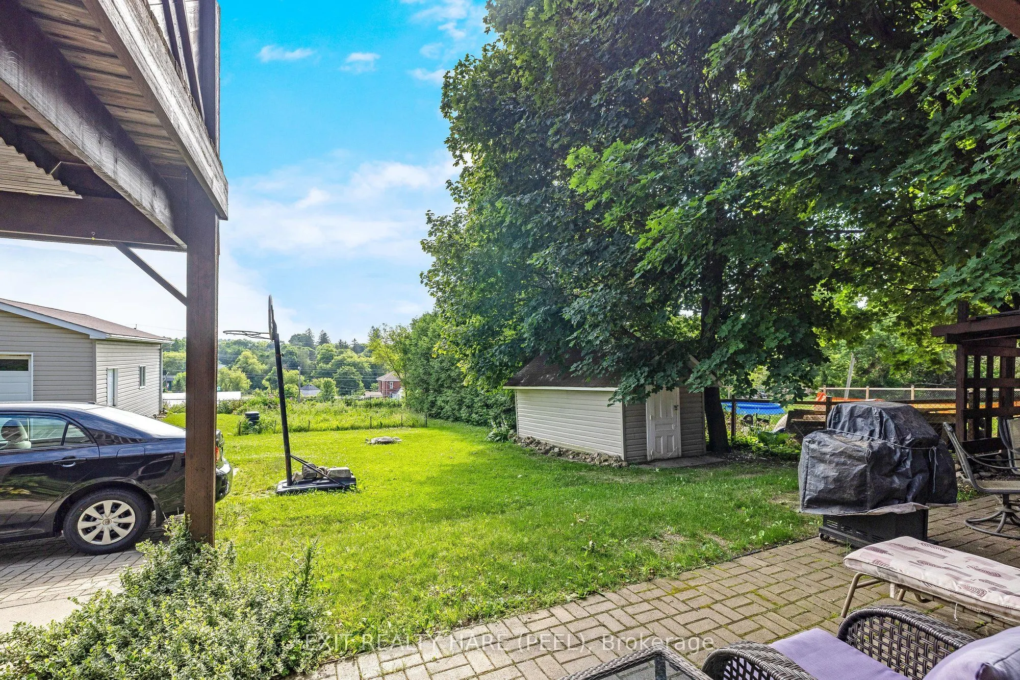 85 Leeson Street S