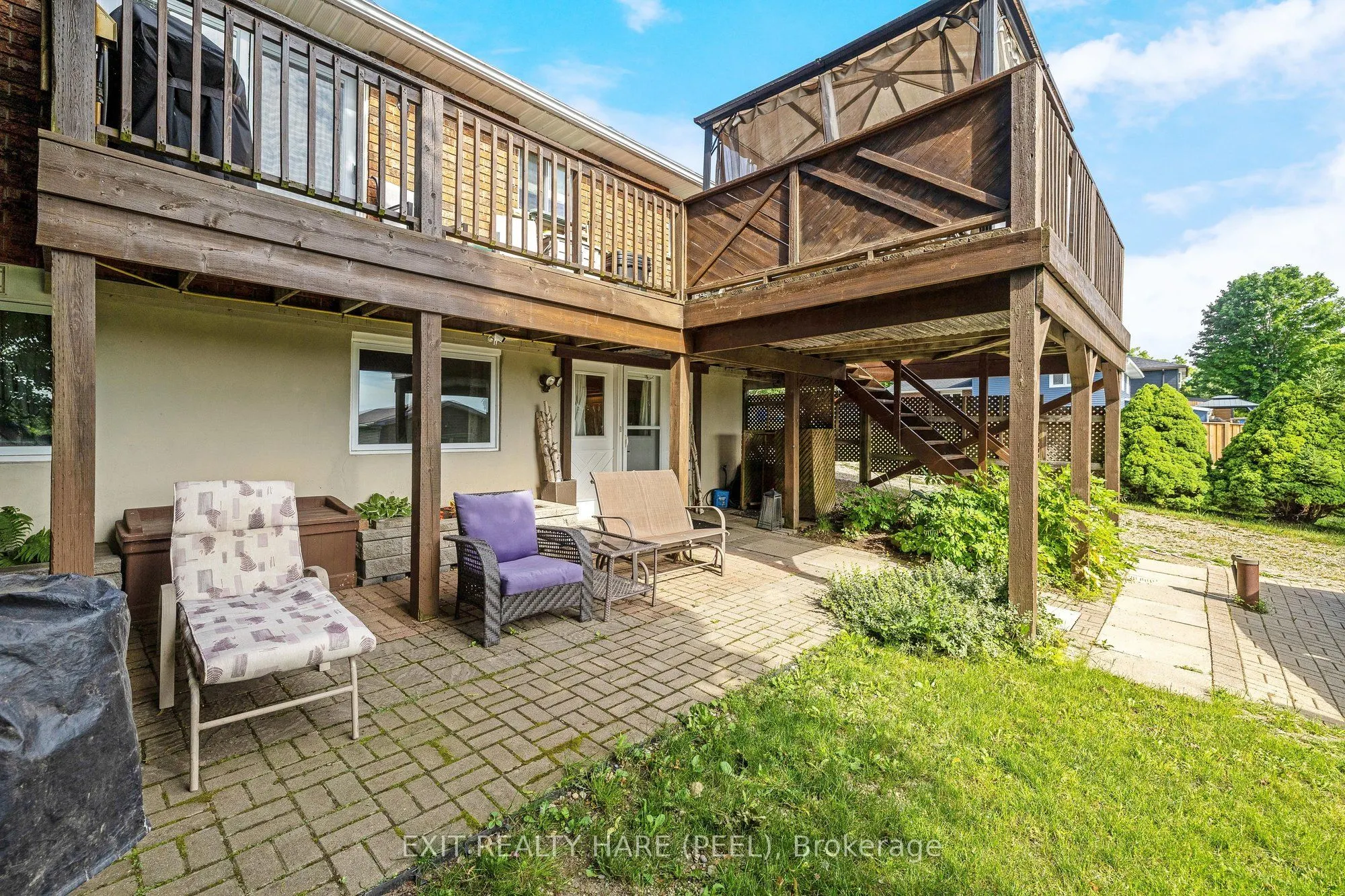 85 Leeson Street S