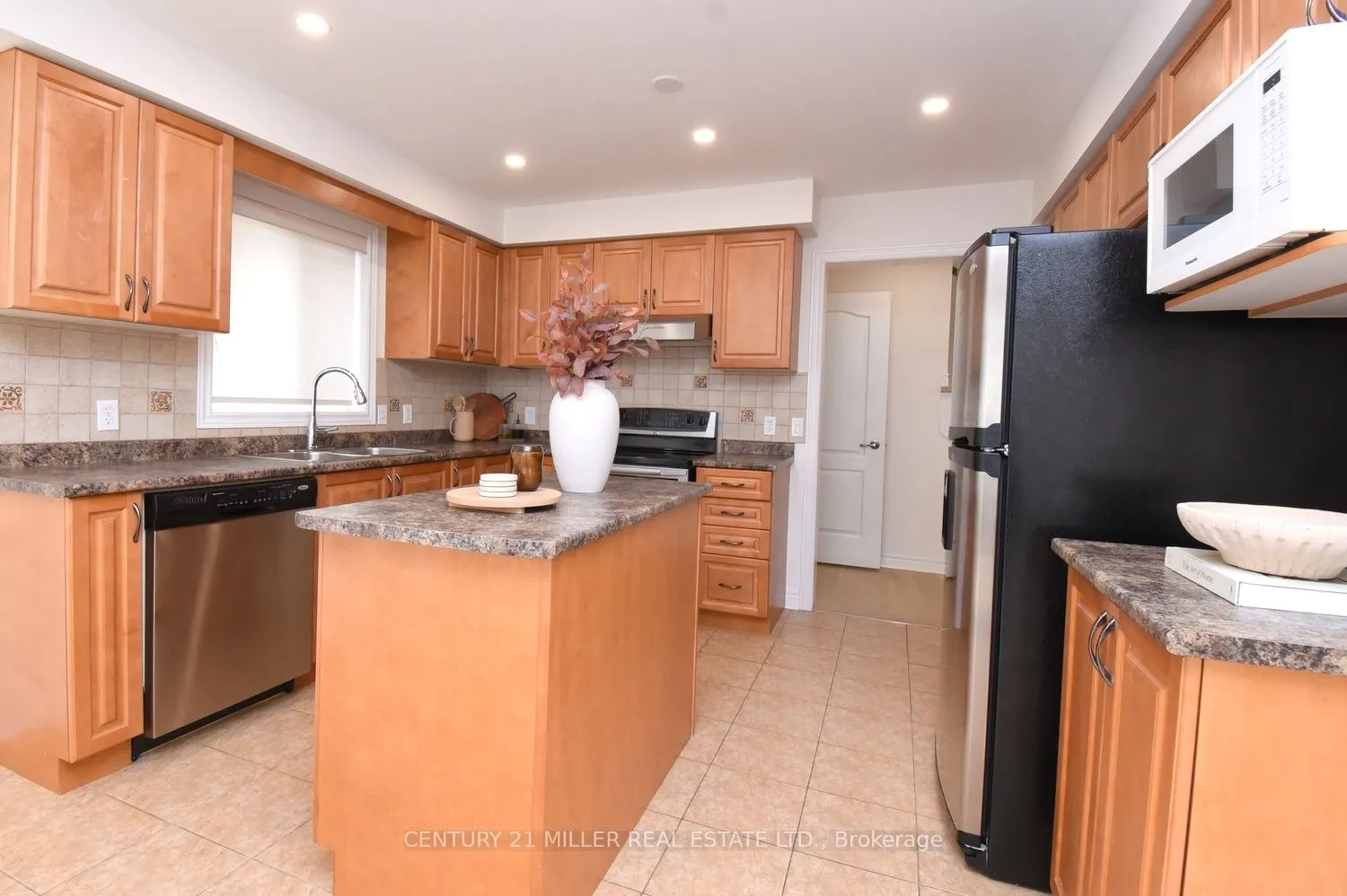 115 Bocelli Crescent