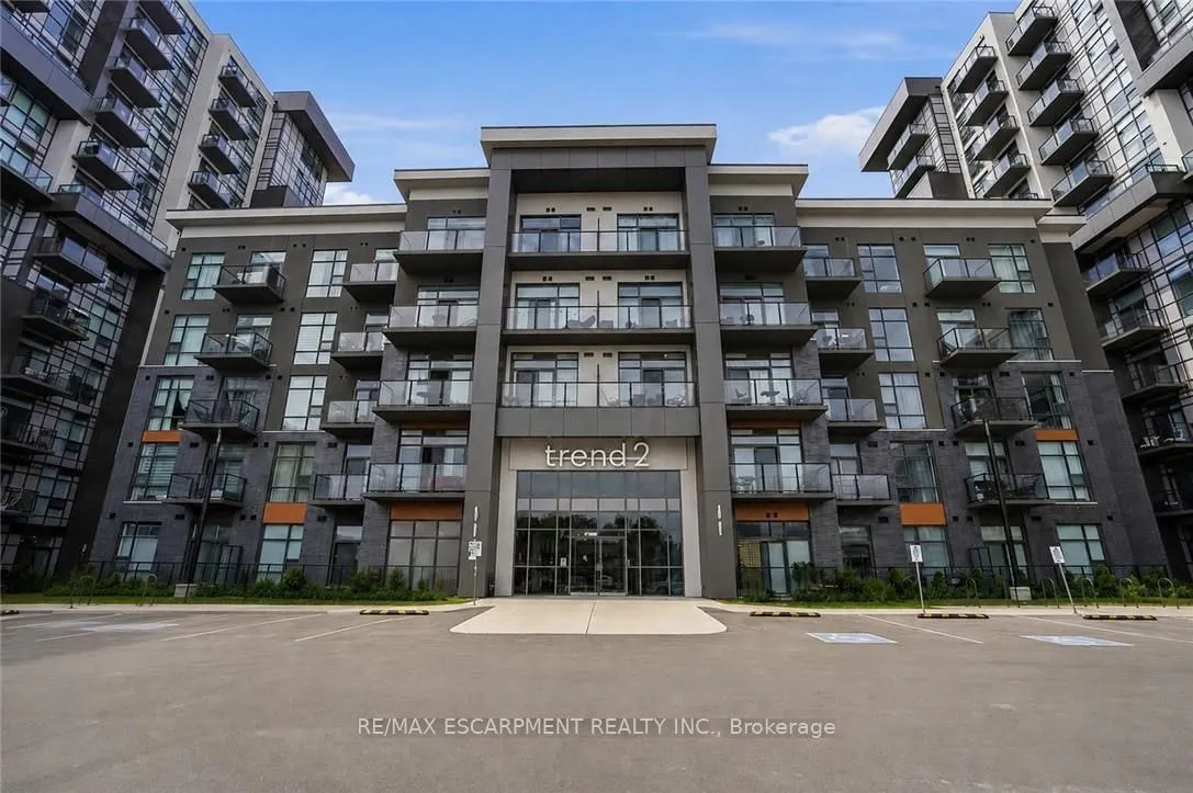 460 Dundas Street E #112
