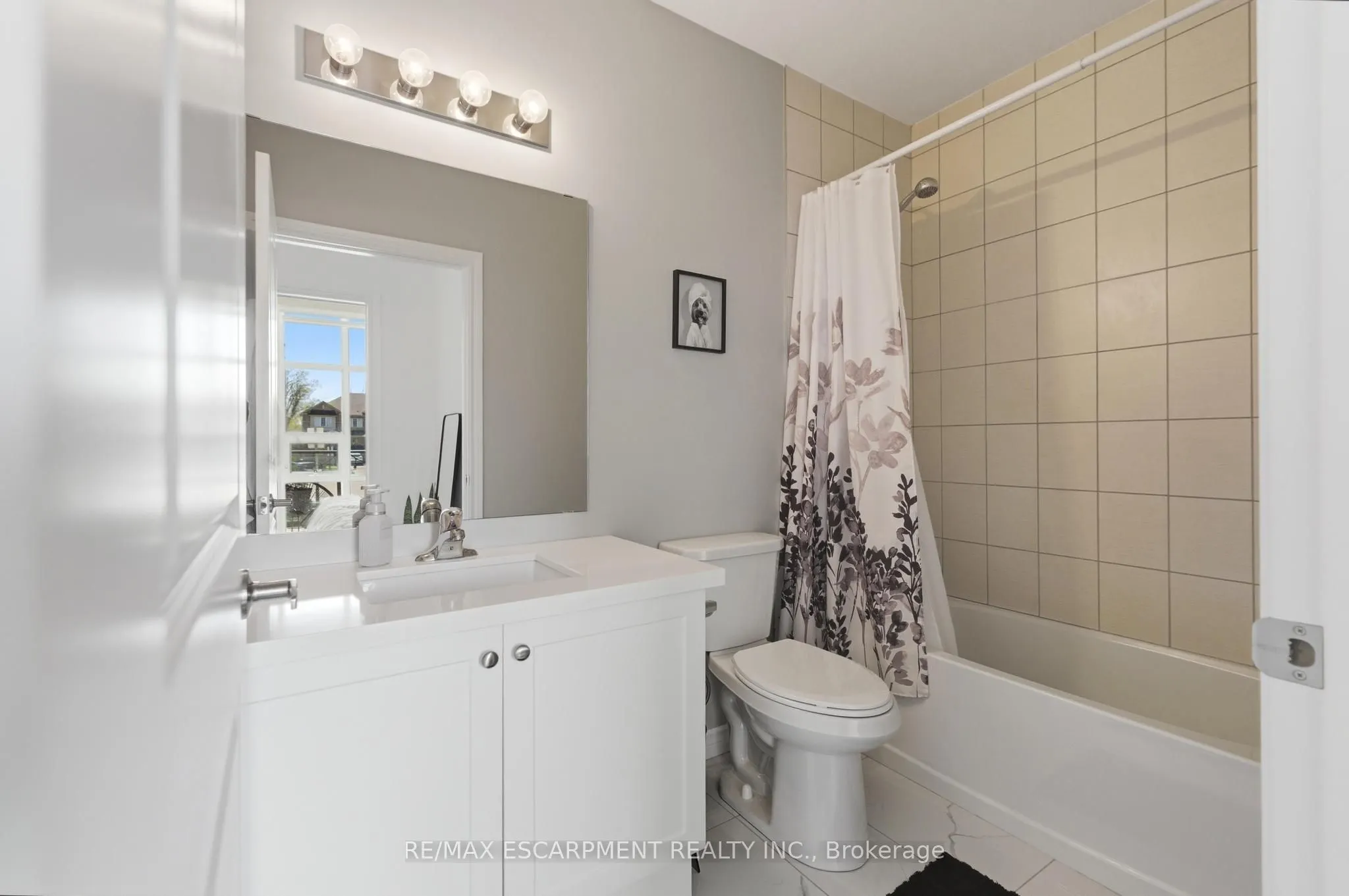 460 Dundas Street E #112