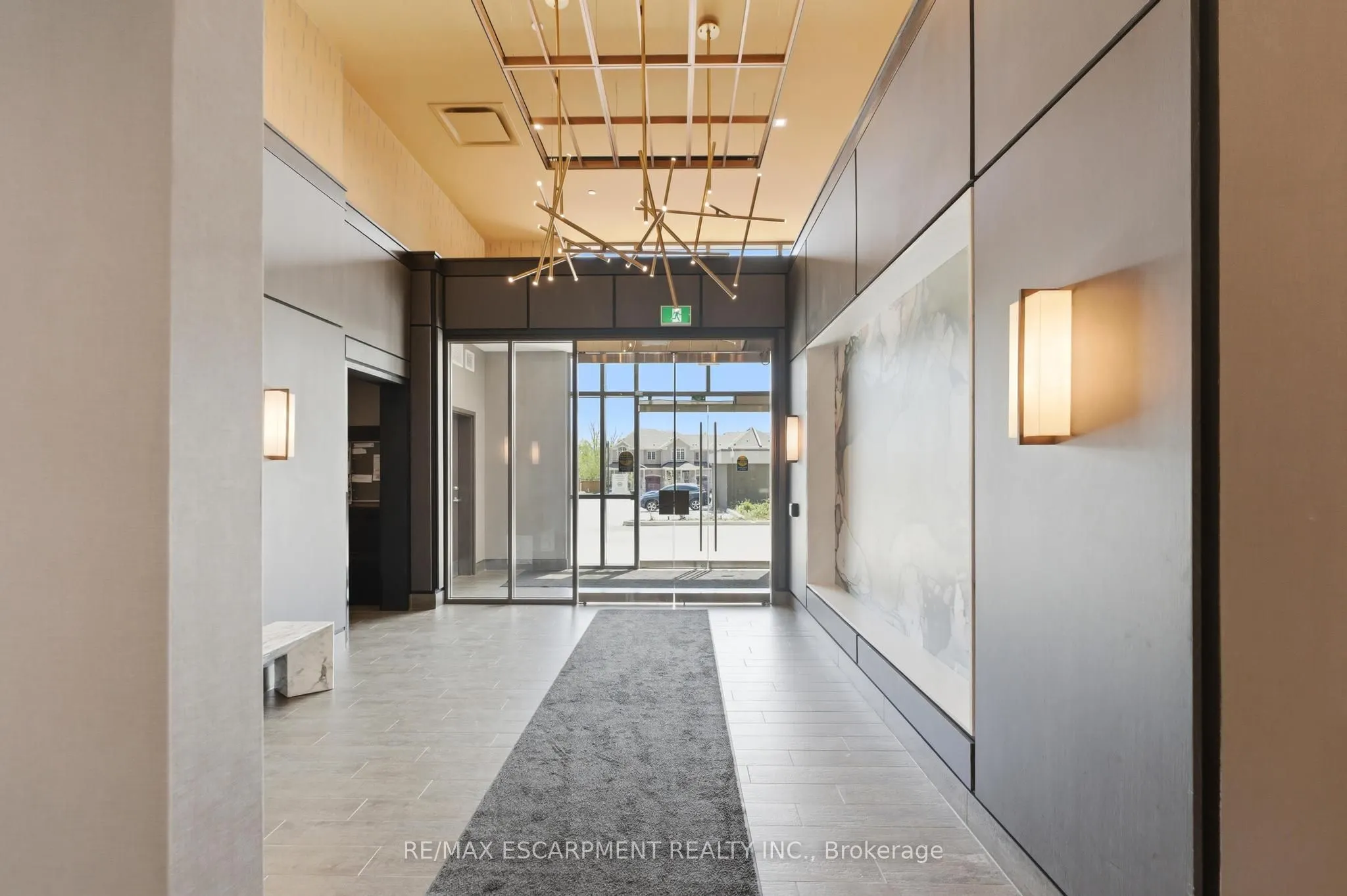460 Dundas Street E #112