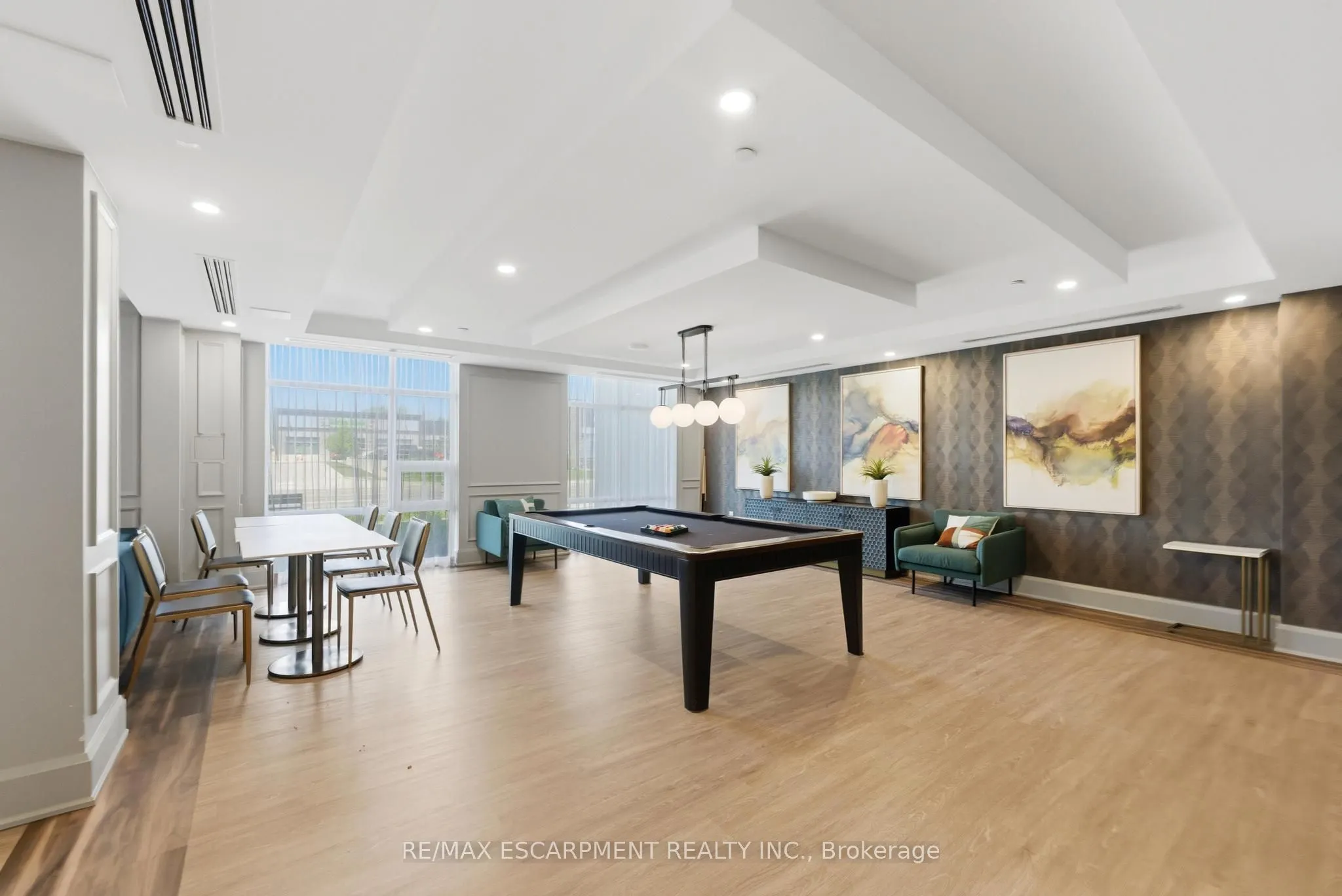 460 Dundas Street E #112