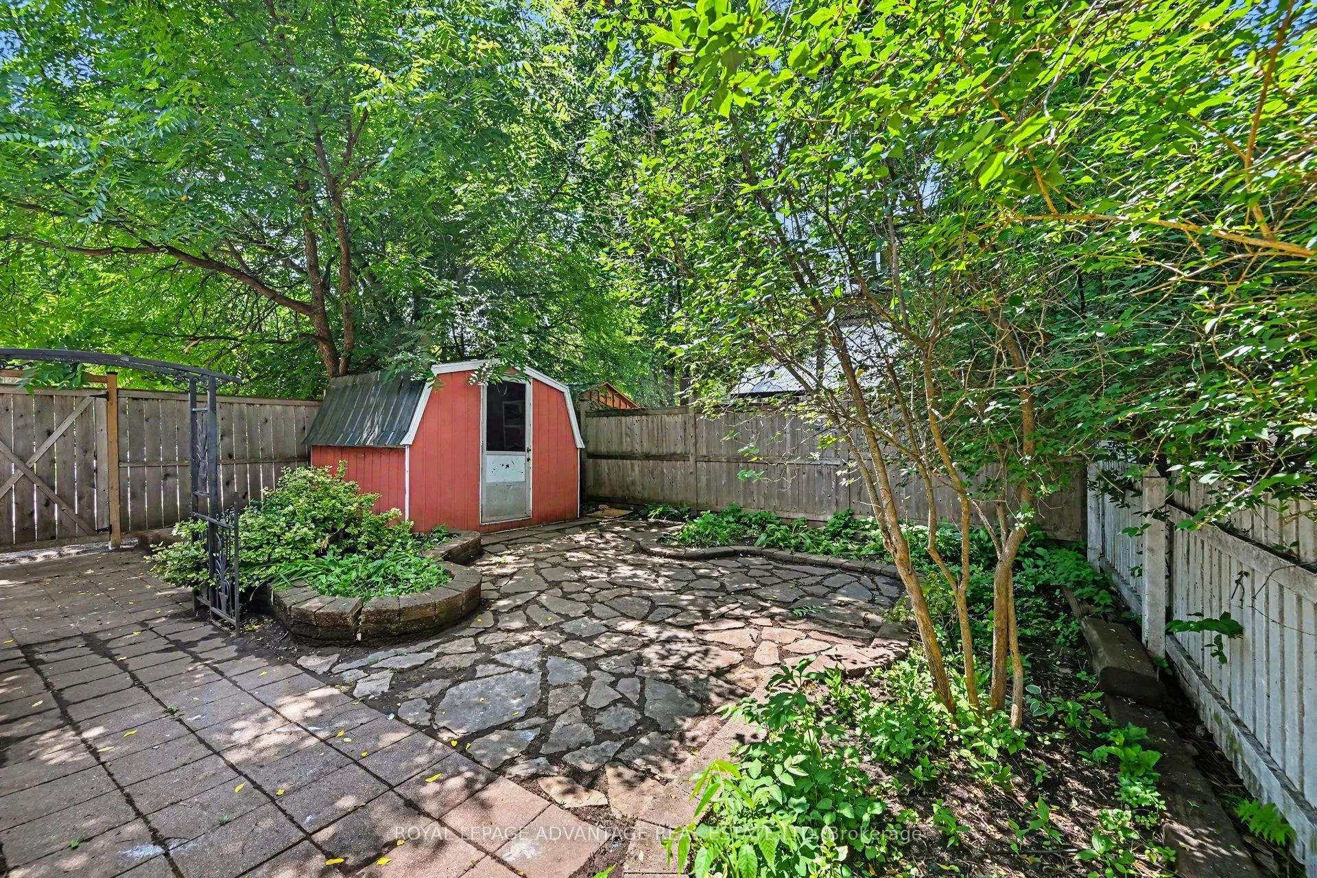 14 Beckwith Street E