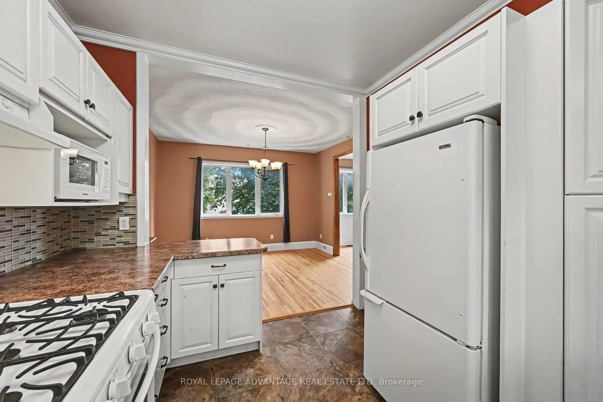 14 Beckwith Street E