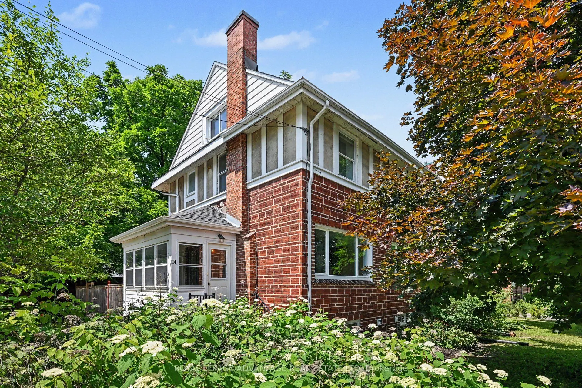14 Beckwith Street E